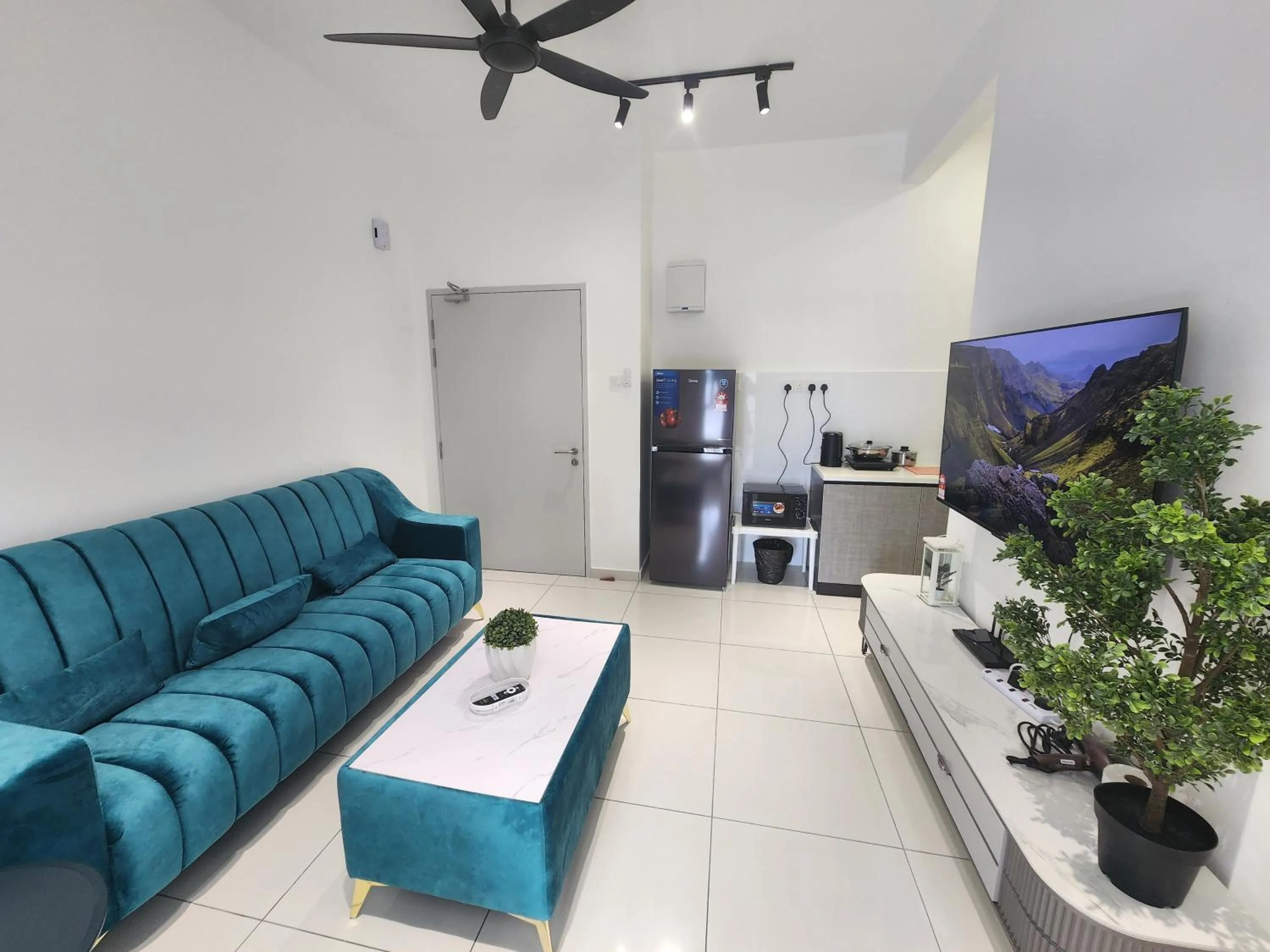 Communal lounge/ TV room in The Horizon - Ipoh