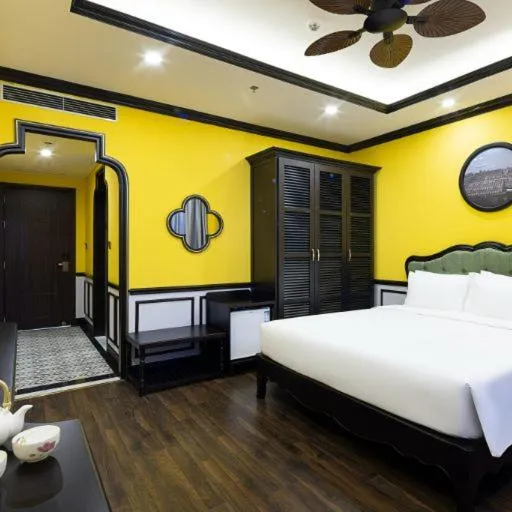 Bed in Charming beauty hotel