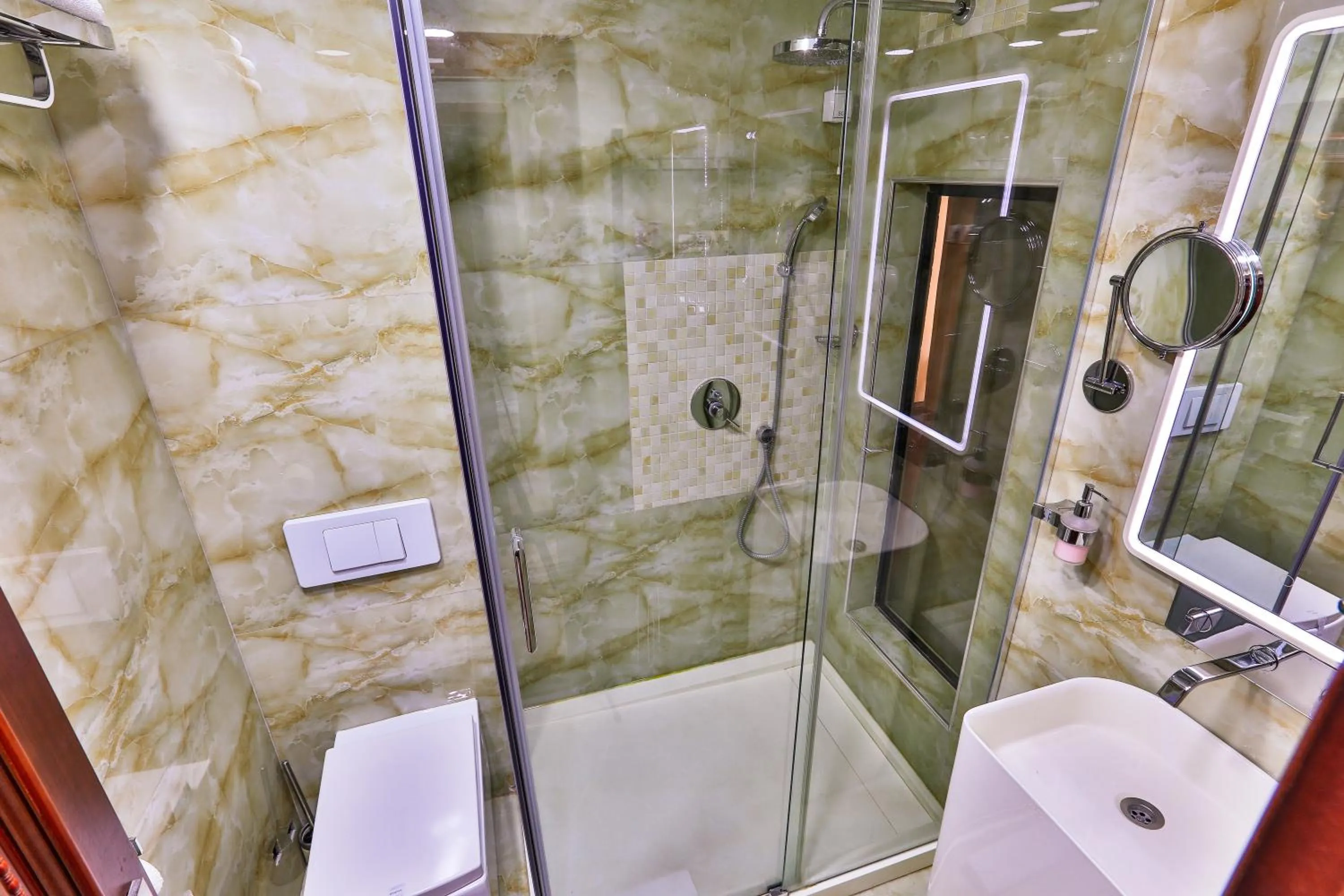 Bathroom in Hotel Premier