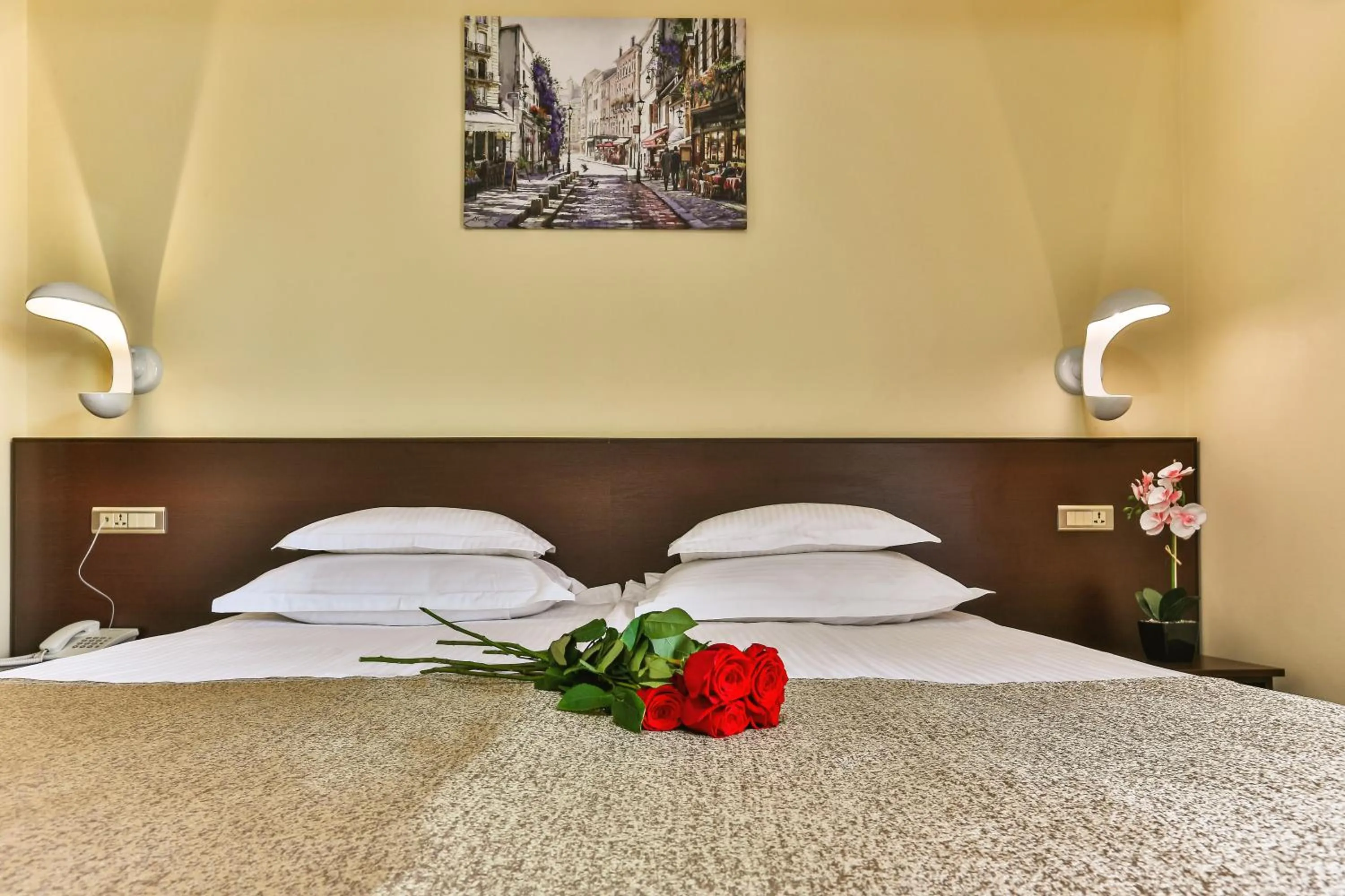 Bed in Hotel Premier