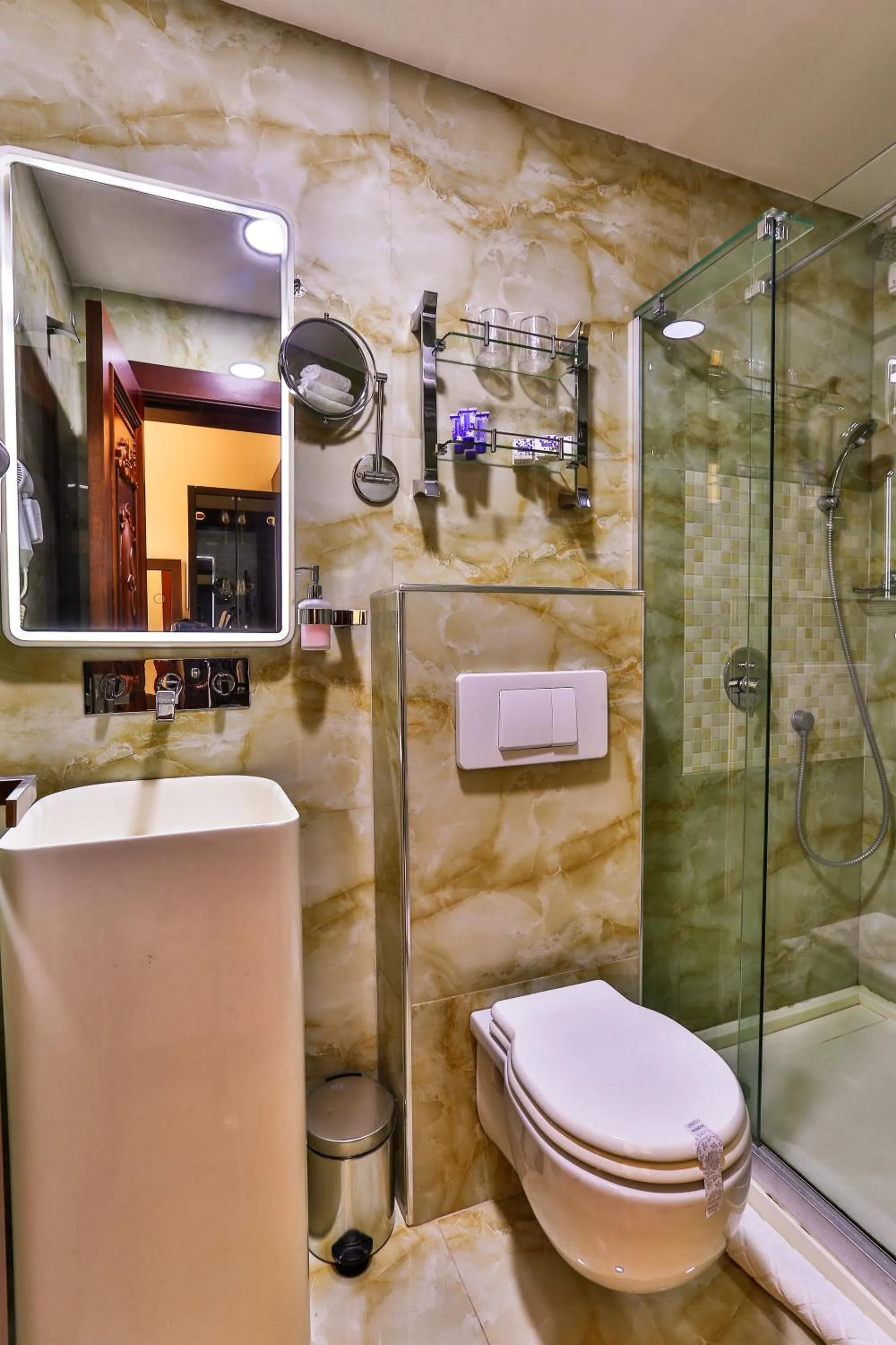 Bathroom in Hotel Premier