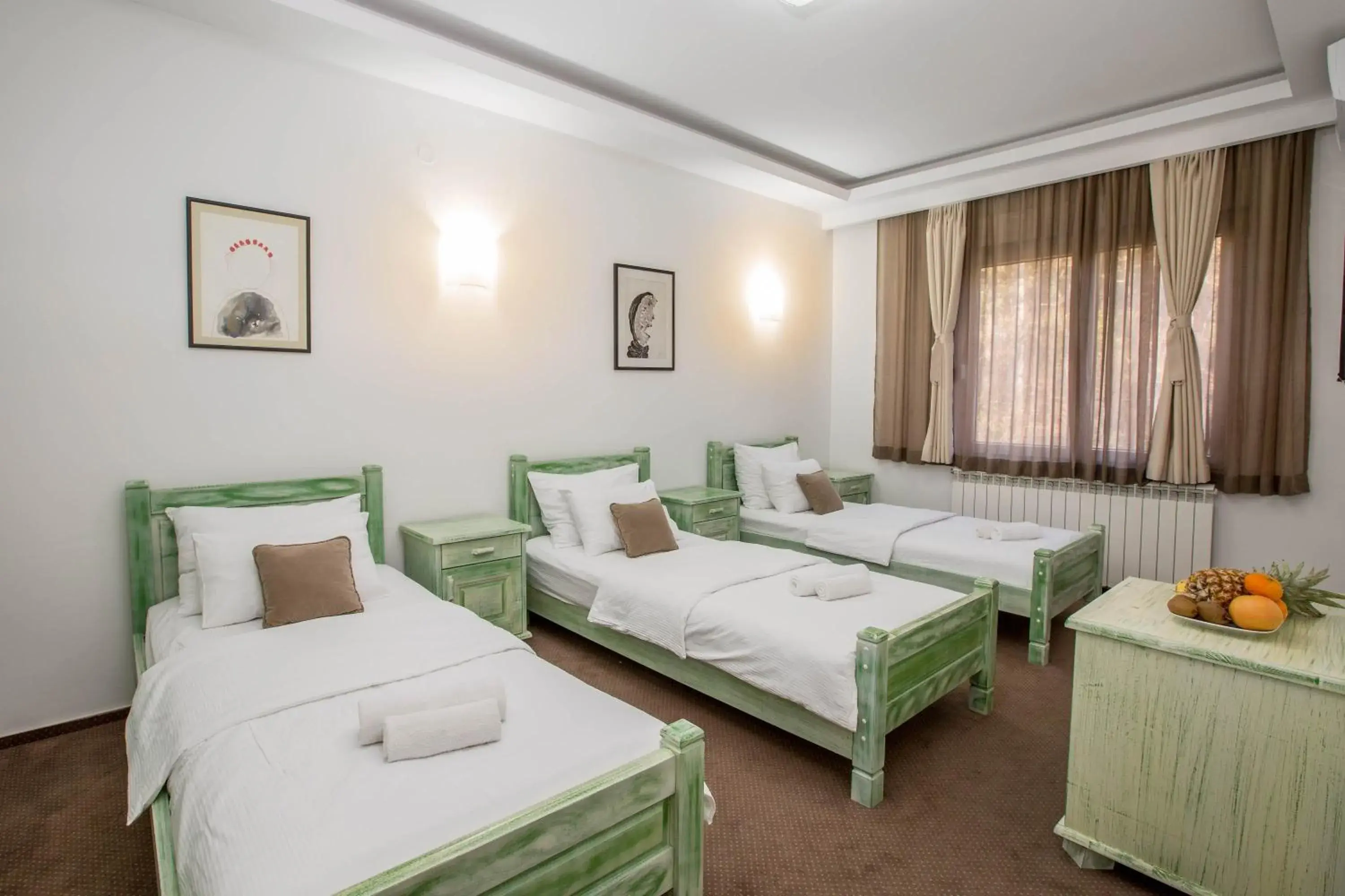 Double or Twin Room in Hotel Trim Double or Twin Room in Hotel Trim