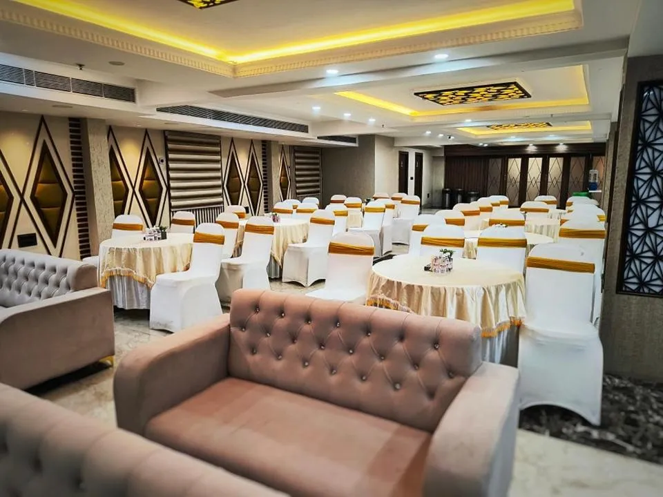 Banquet/Function facilities in LUXUS INN