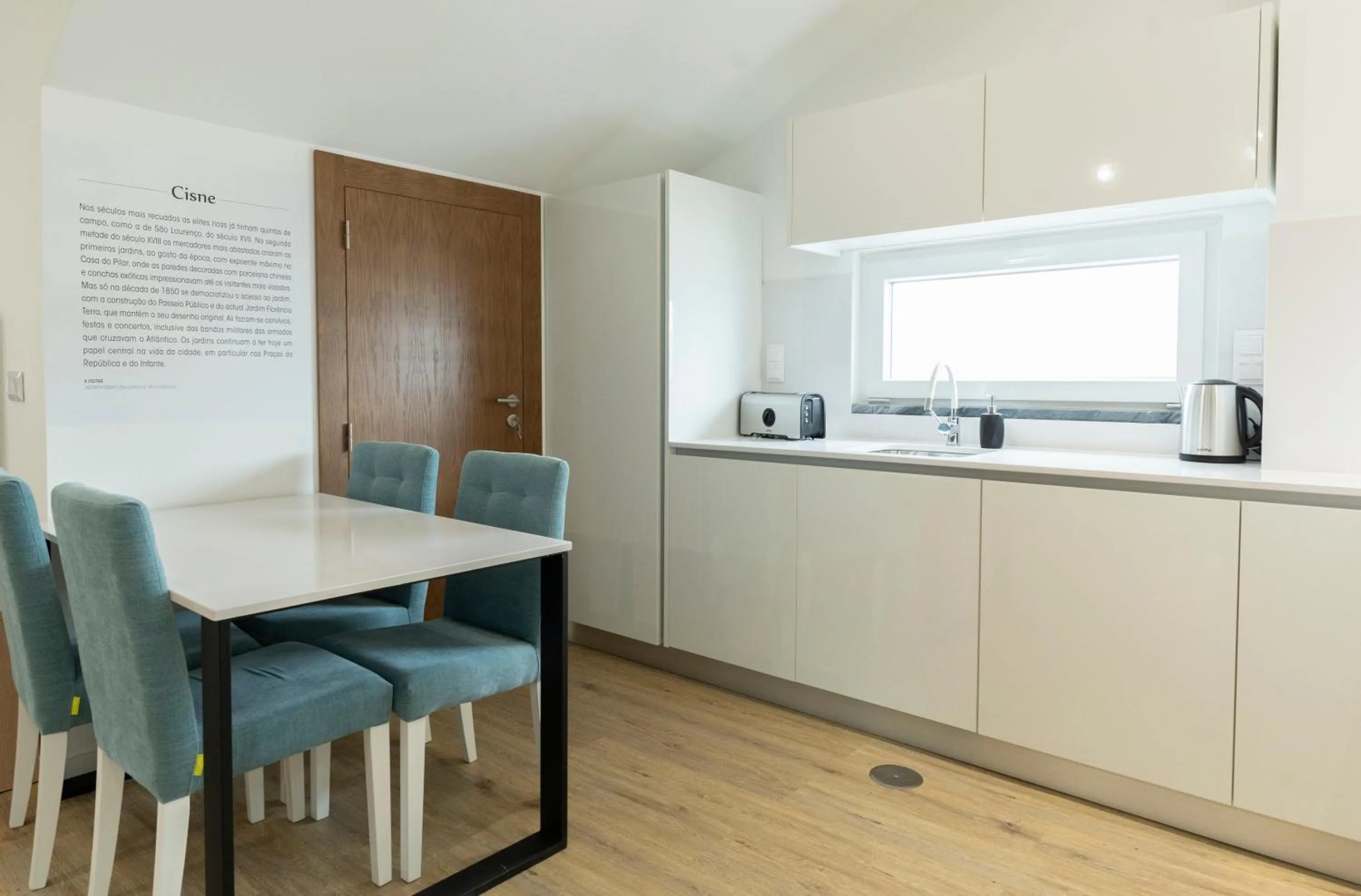 Kitchen or kitchenette in Horta Bay