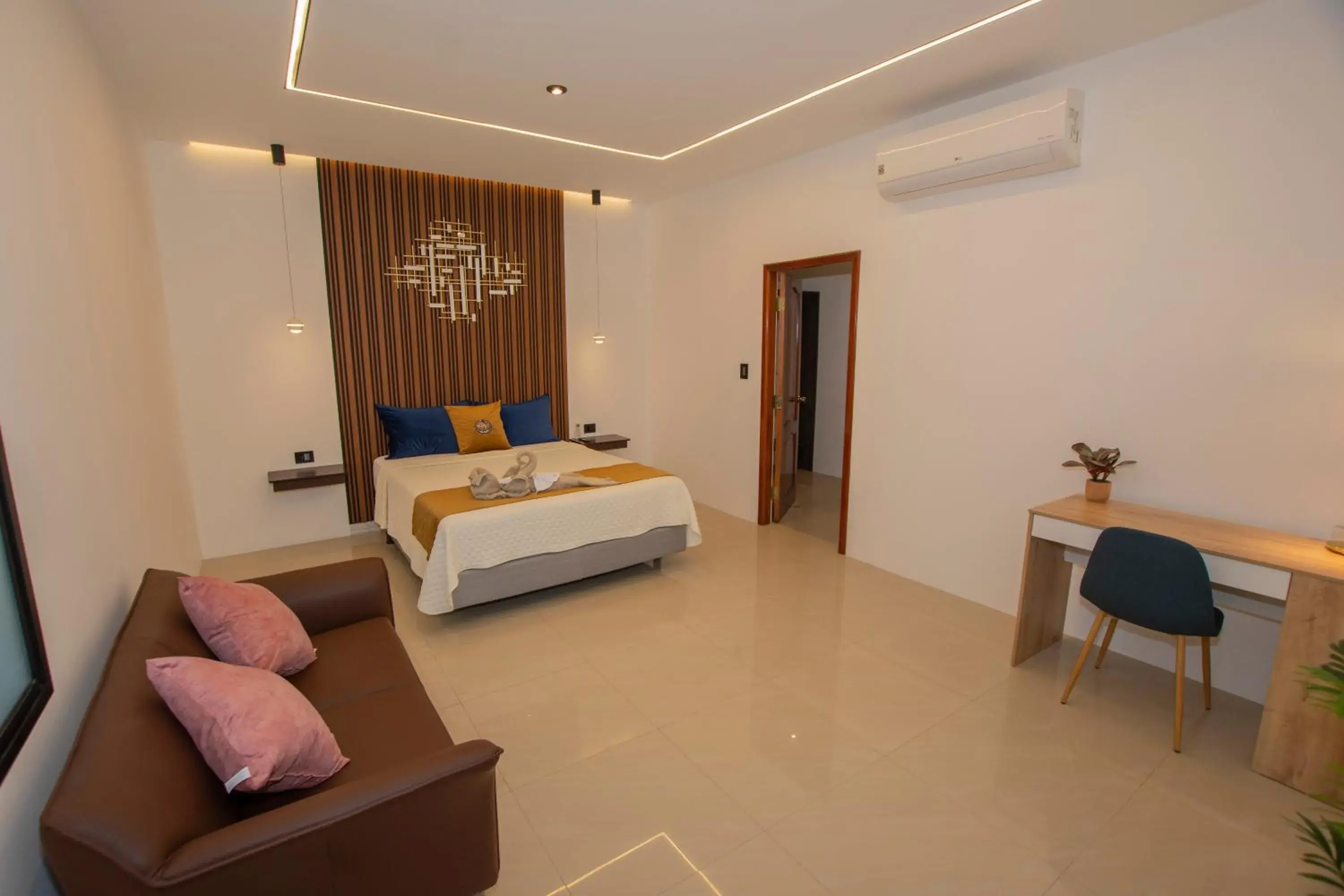 King Room with Garden View in Blue Marlin Galápagos, Hotel & SPA King Room with Garden View in Blue Marlin Galápagos, Hotel & SPA