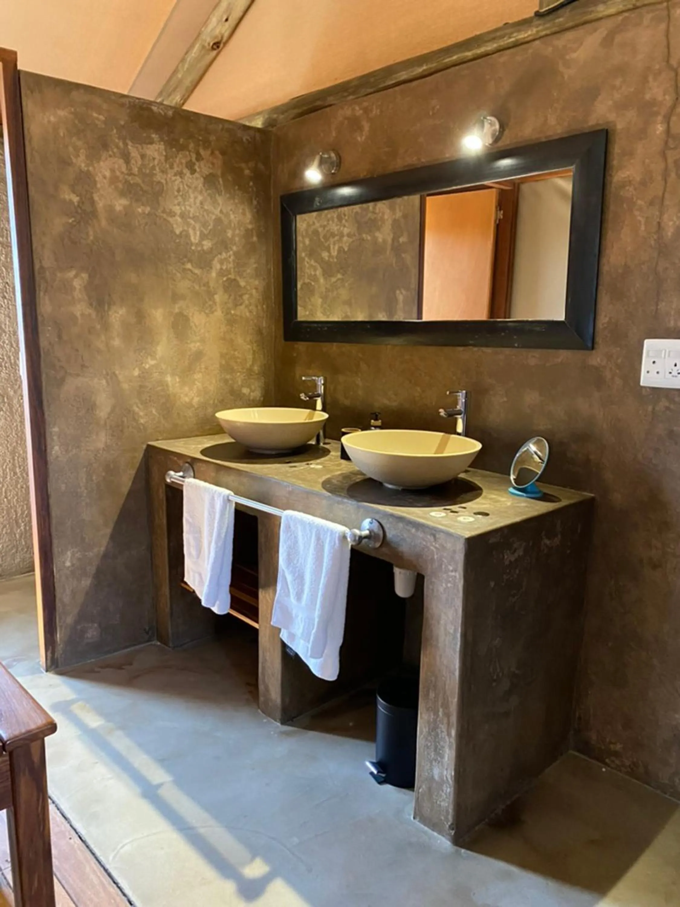 Bathroom in Windhoek Game Camp