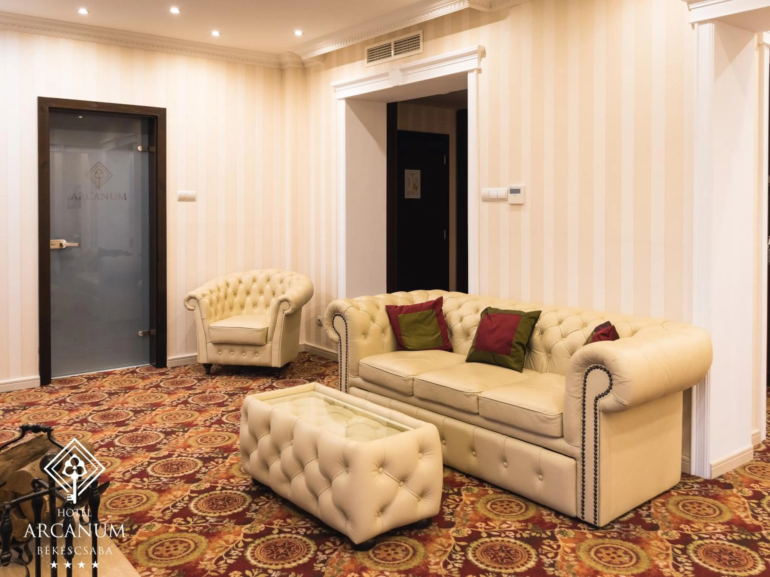 Living room in Arcanum Hotel