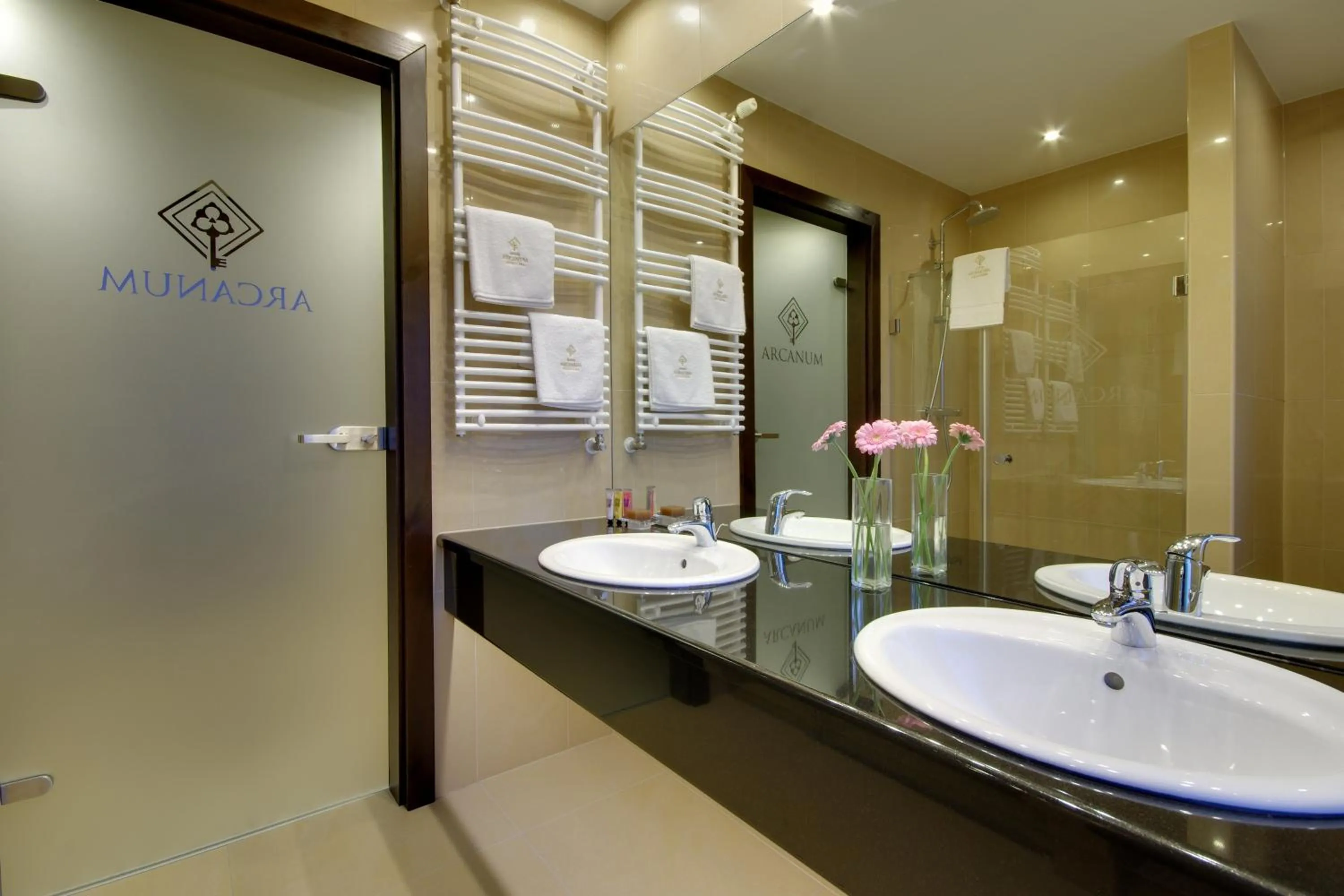 Bathroom in Arcanum Hotel