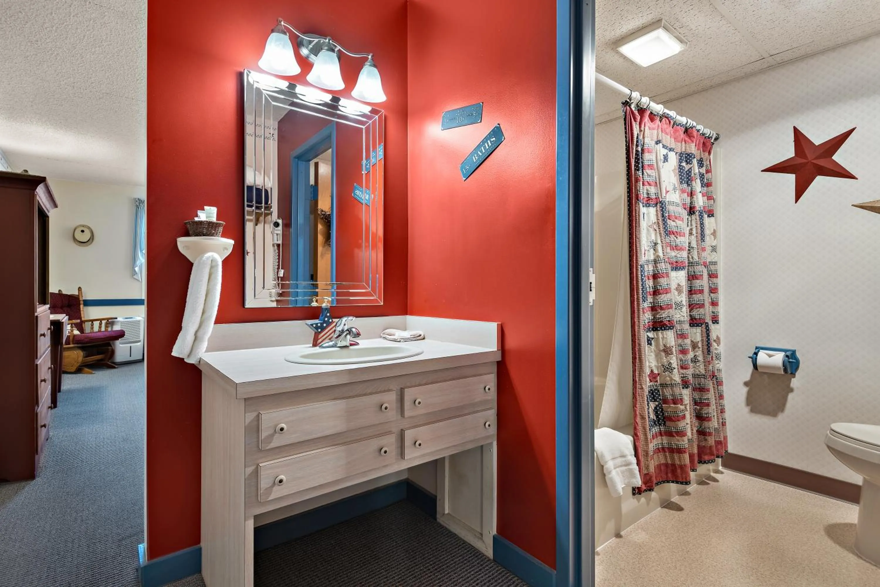 Shower in Country Living Inn