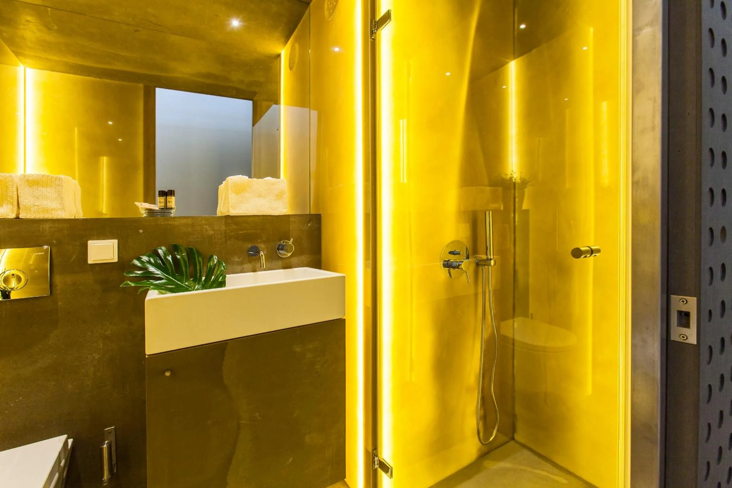 Bathroom in bnapartments Loftpuzzle