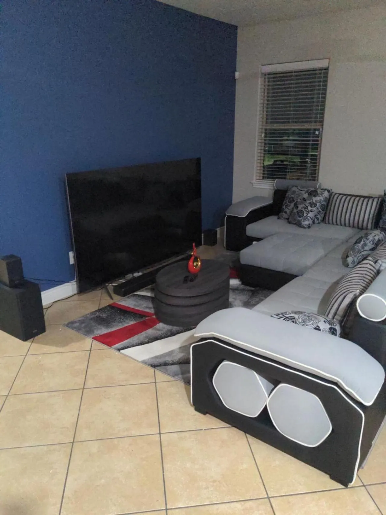 Living room, Bed in Modern 6 Bedroom with Tons of Games