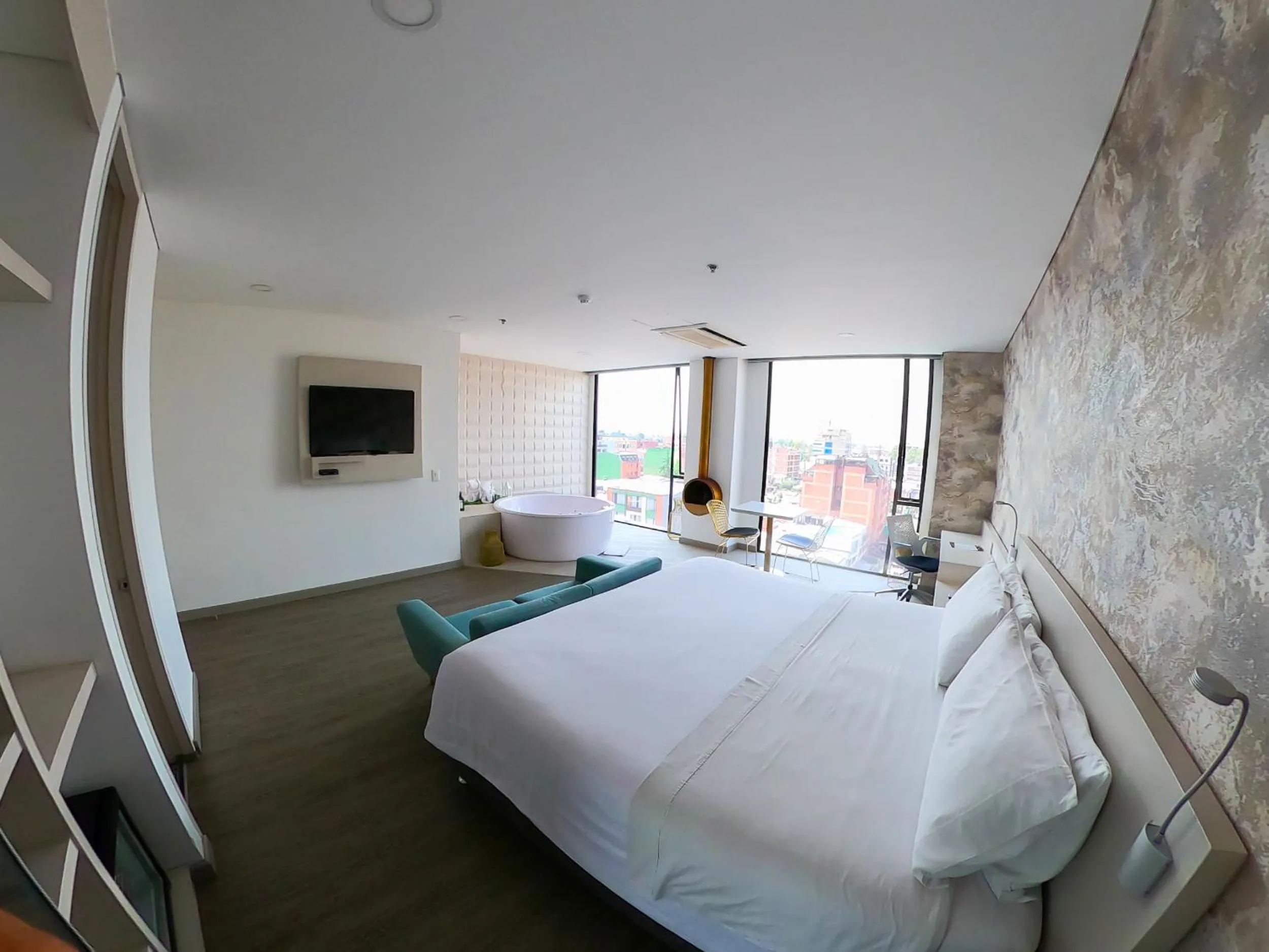 Bed in Hotel Black Tower Premium