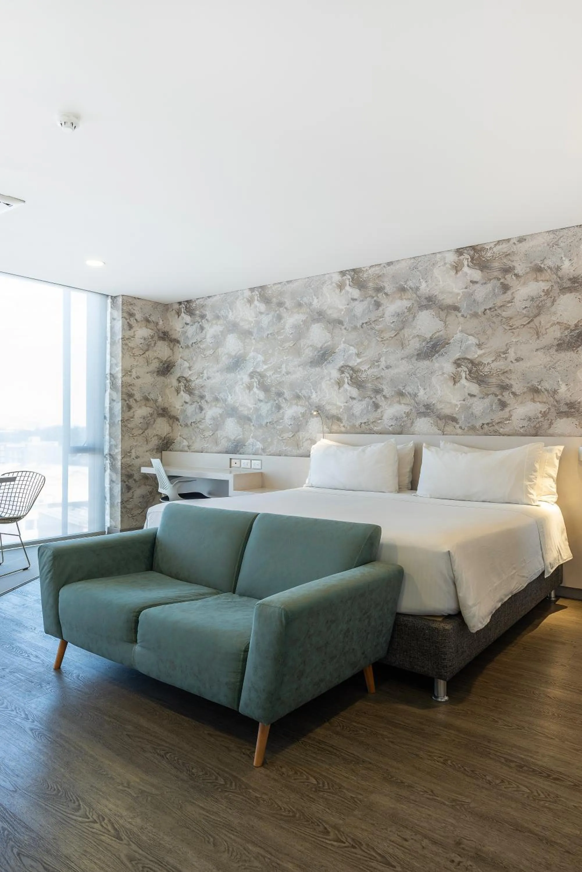 Photo of the whole room in Hotel Black Tower Premium