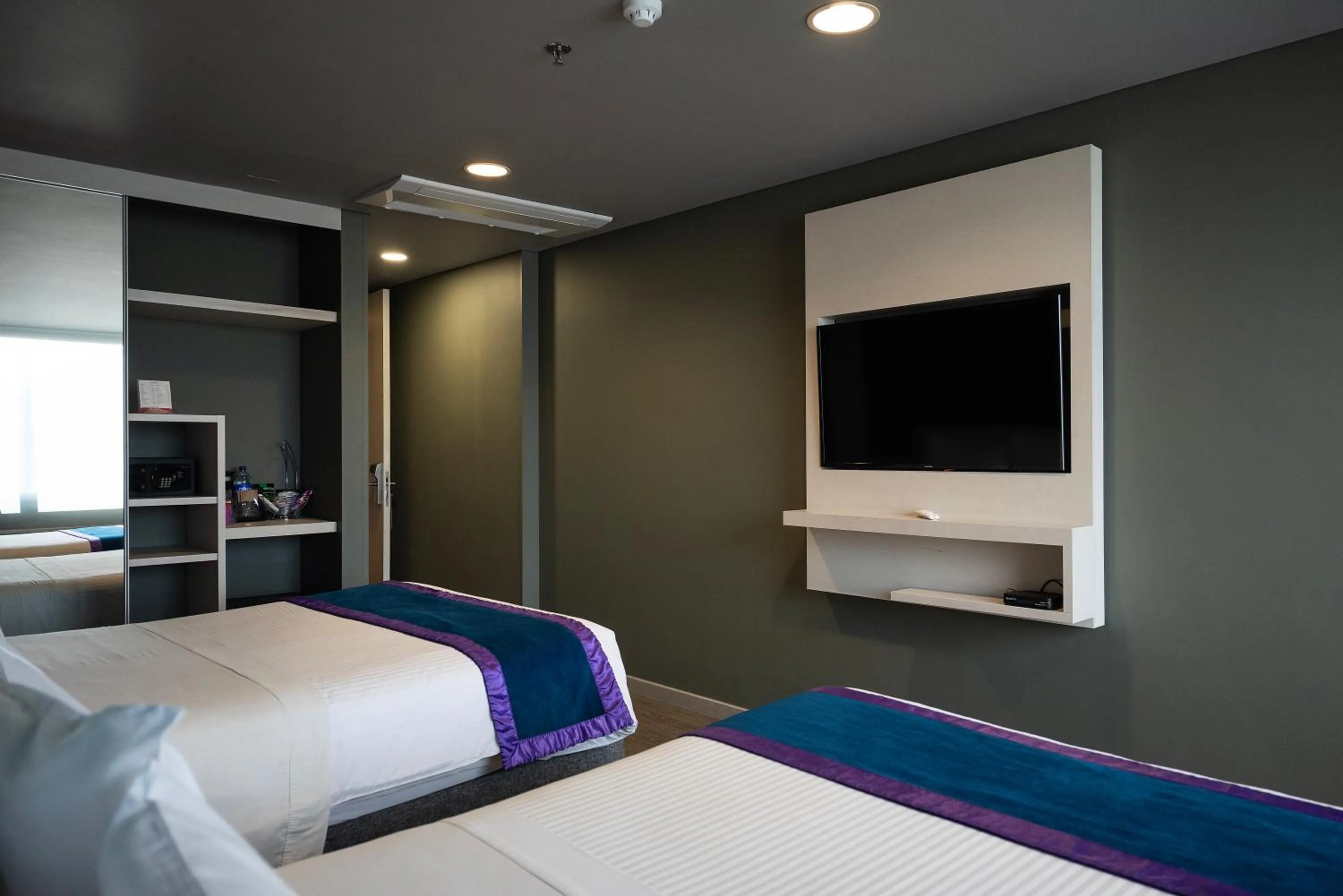 TV and multimedia, Bed in Hotel Black Tower Premium