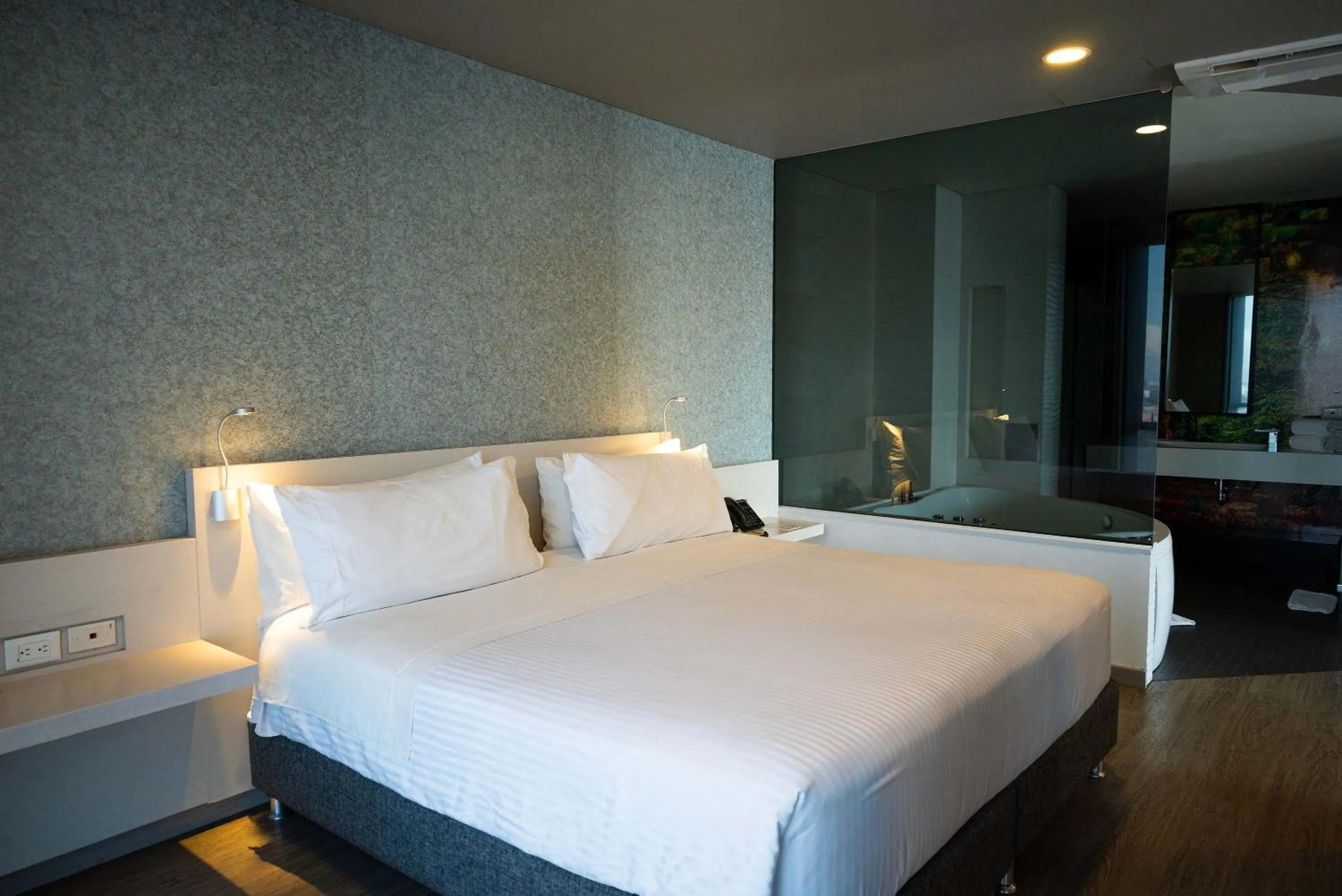 Photo of the whole room, Bed in Hotel Black Tower Premium