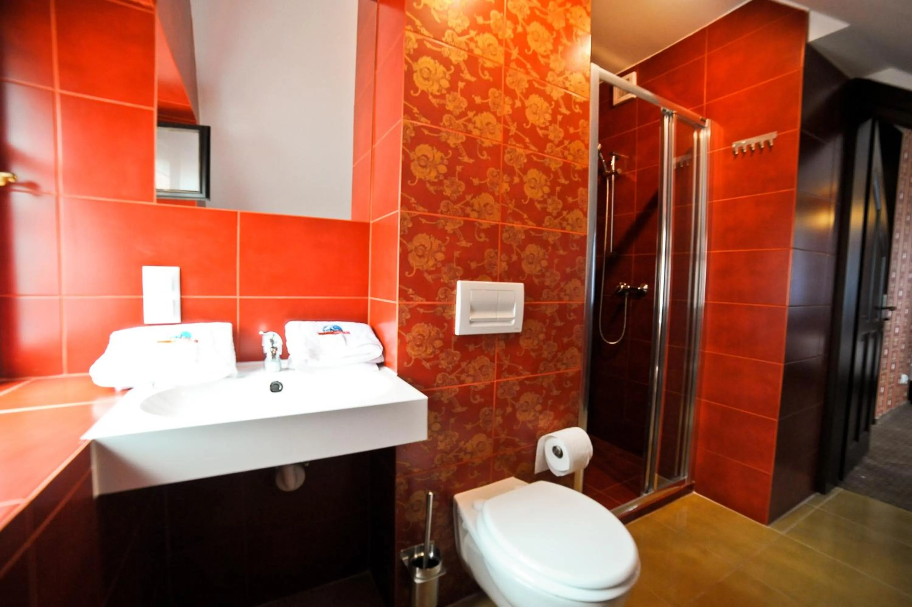 Shower in World Hostel - Old Town