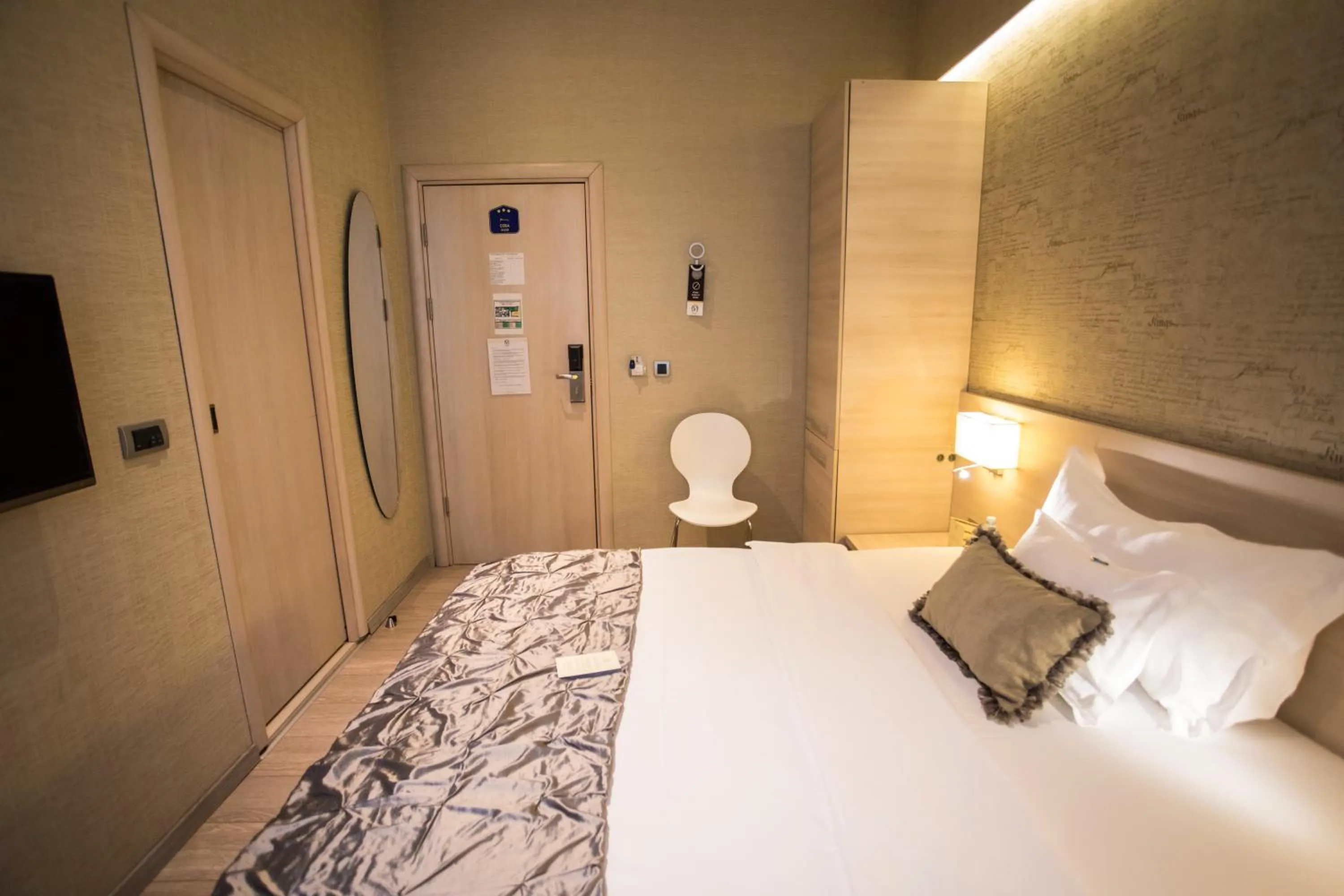 Bedroom, Bed in Prince Hall