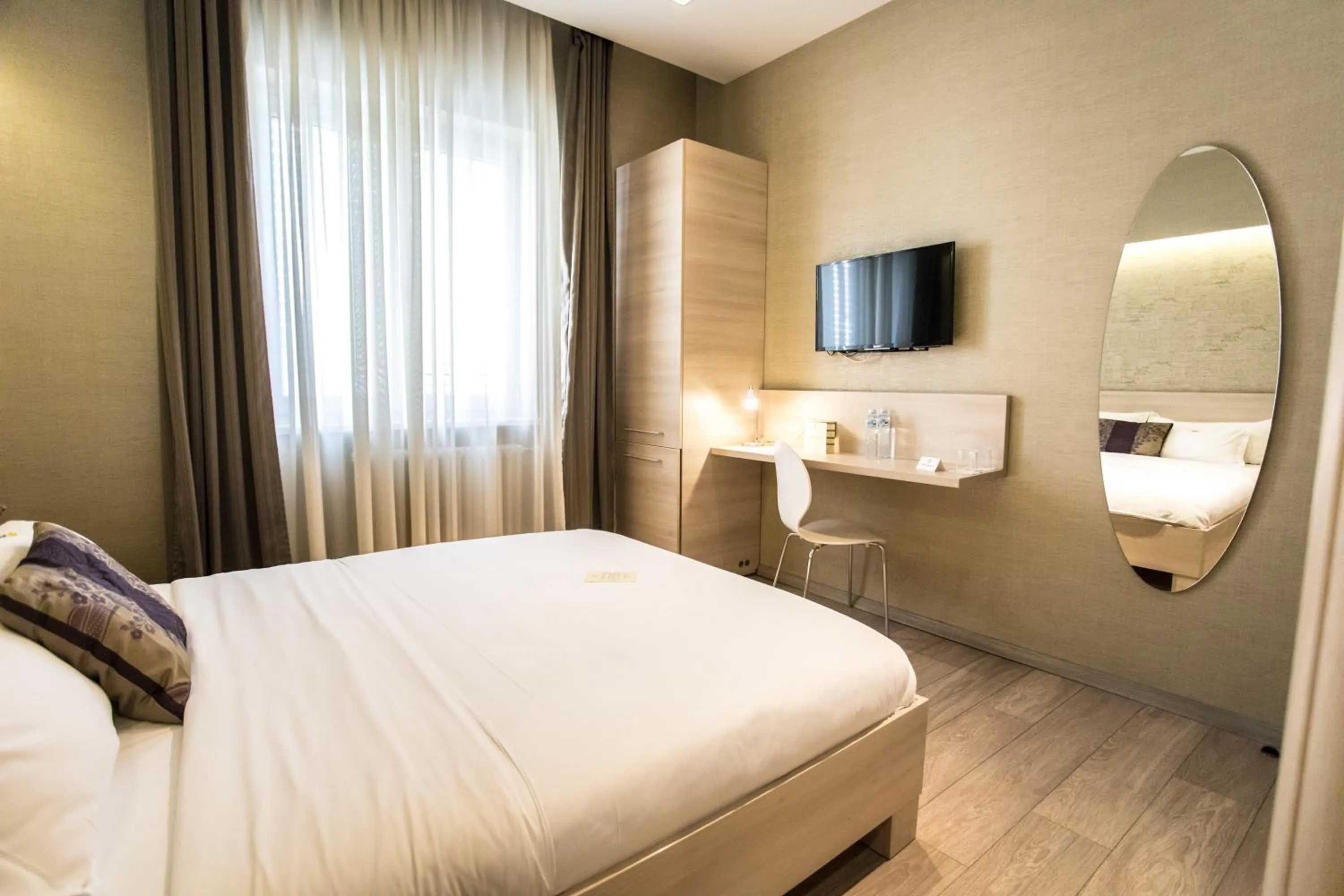 TV and multimedia, Bed in Prince Hall