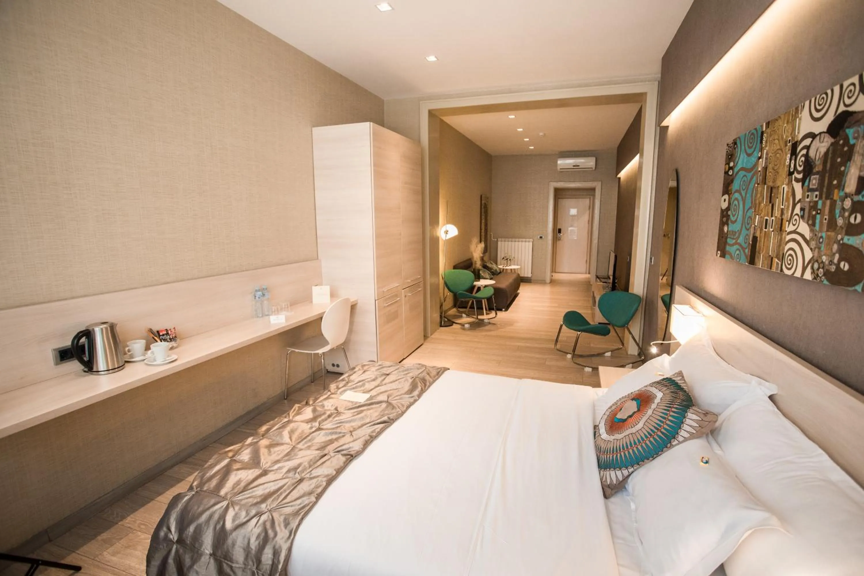 Living room, Bed in Prince Hall