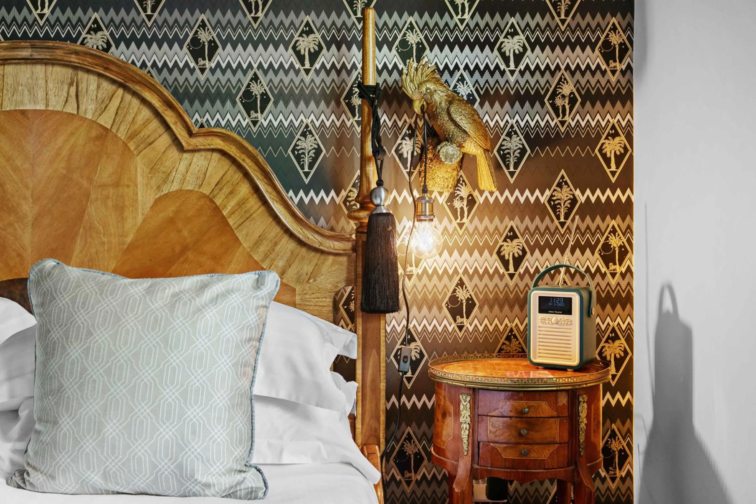 Bed in The Somerville