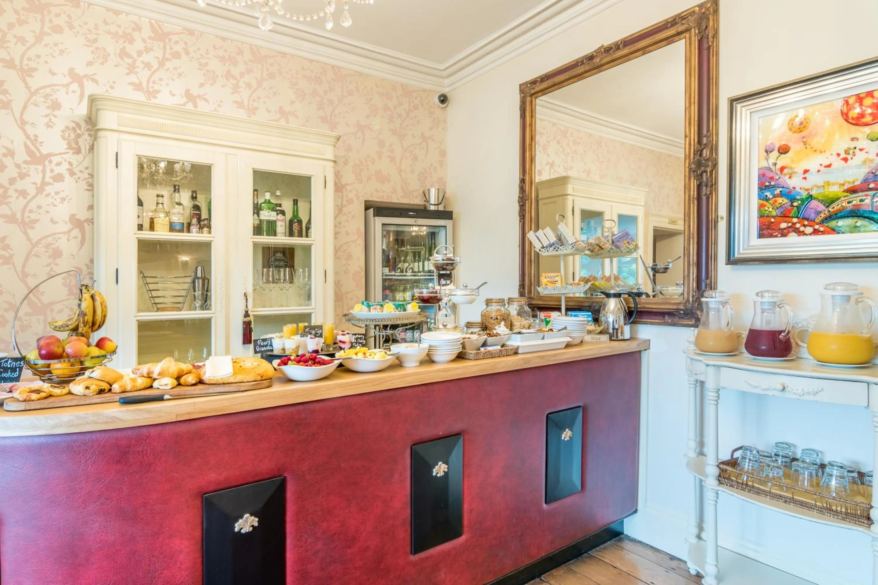 Breakfast in The Somerville