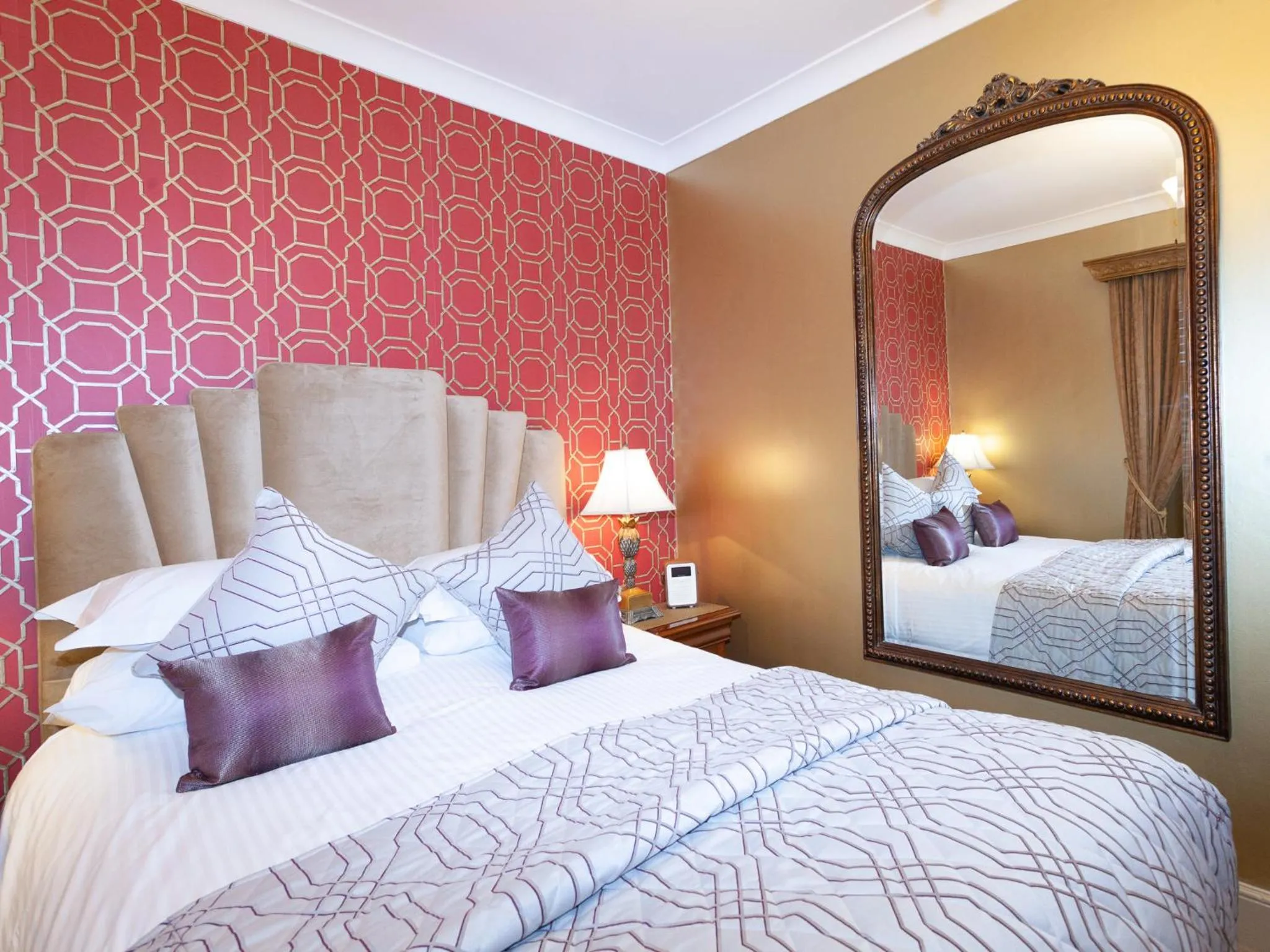 Bed in The Somerville