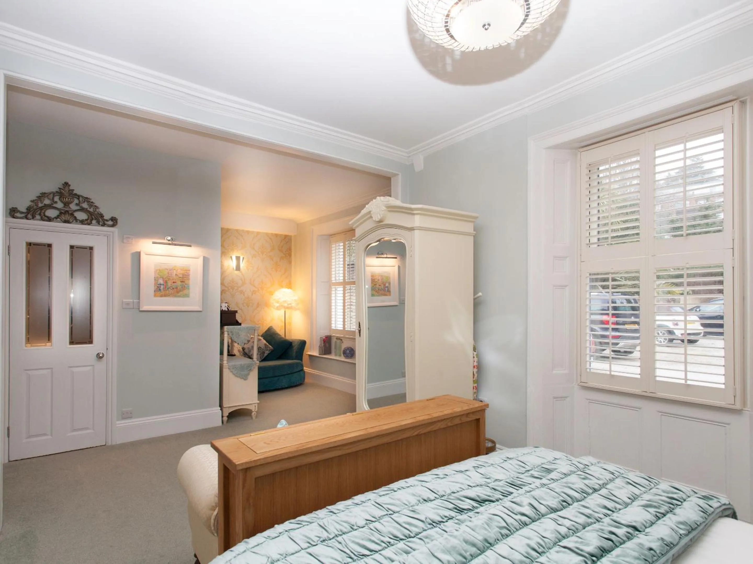 Bed in The Somerville