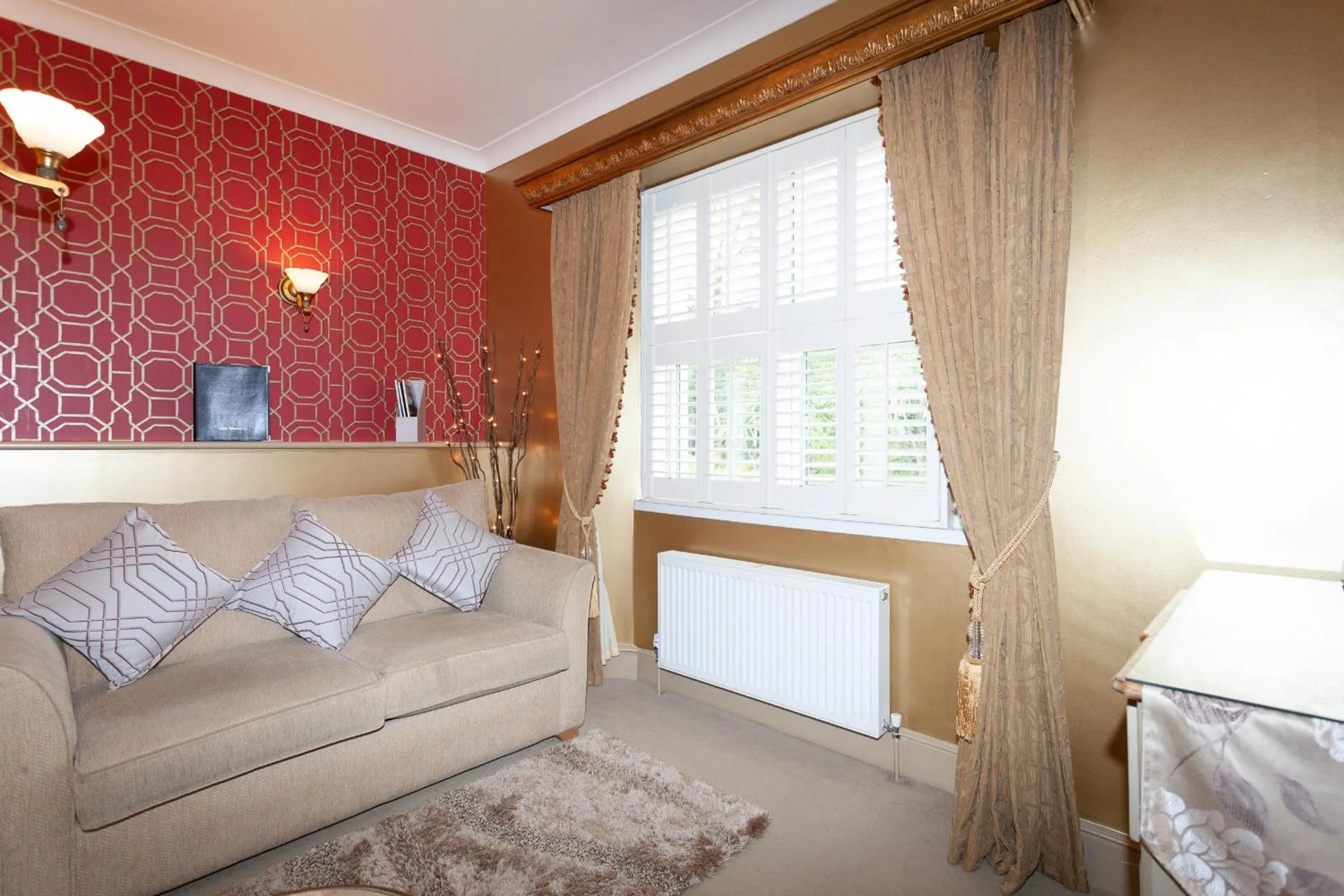 Bed in The Somerville