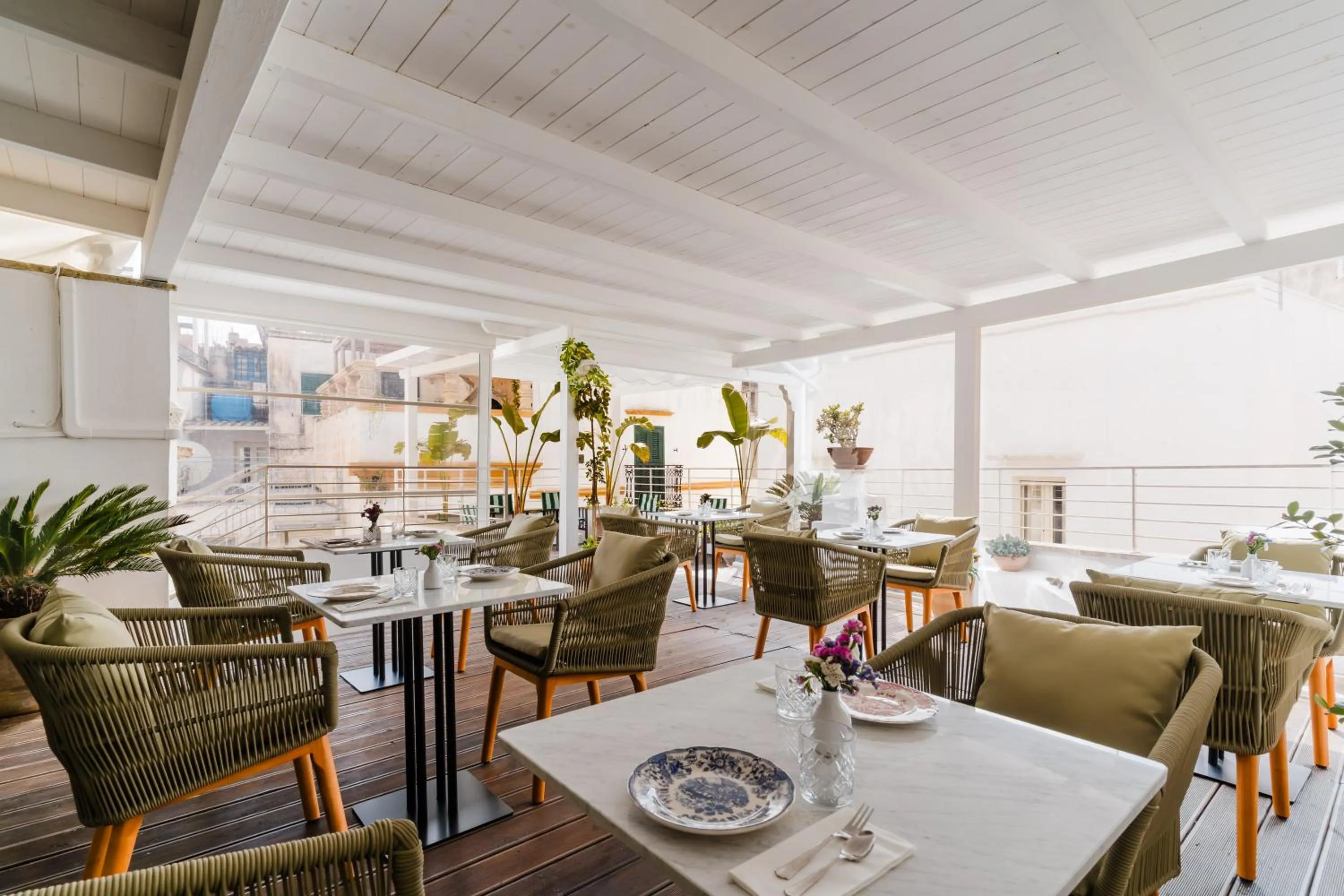 Corte Patitari - by Patitari Suites