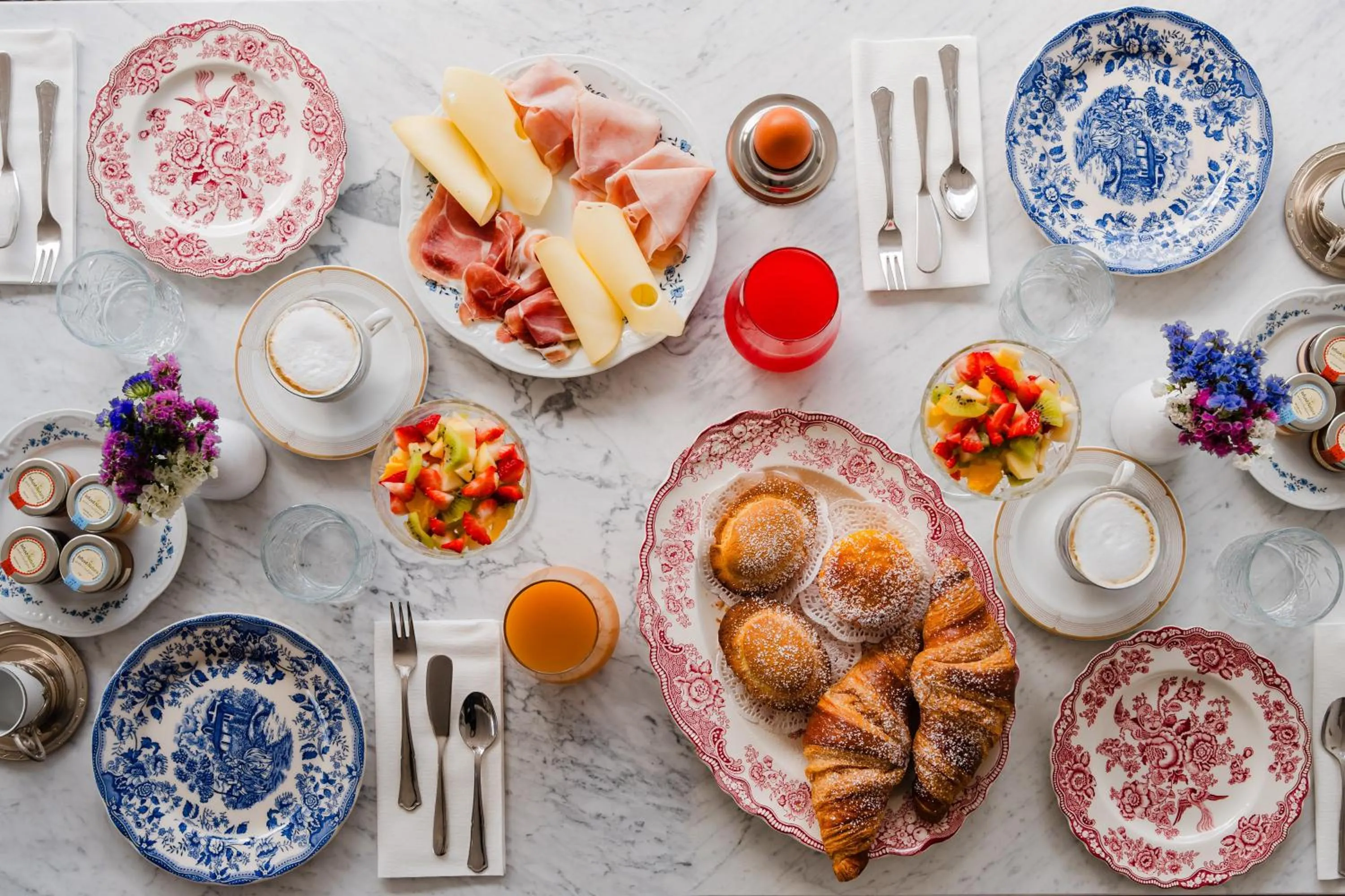 Breakfast in Corte Patitari - by Patitari Suites