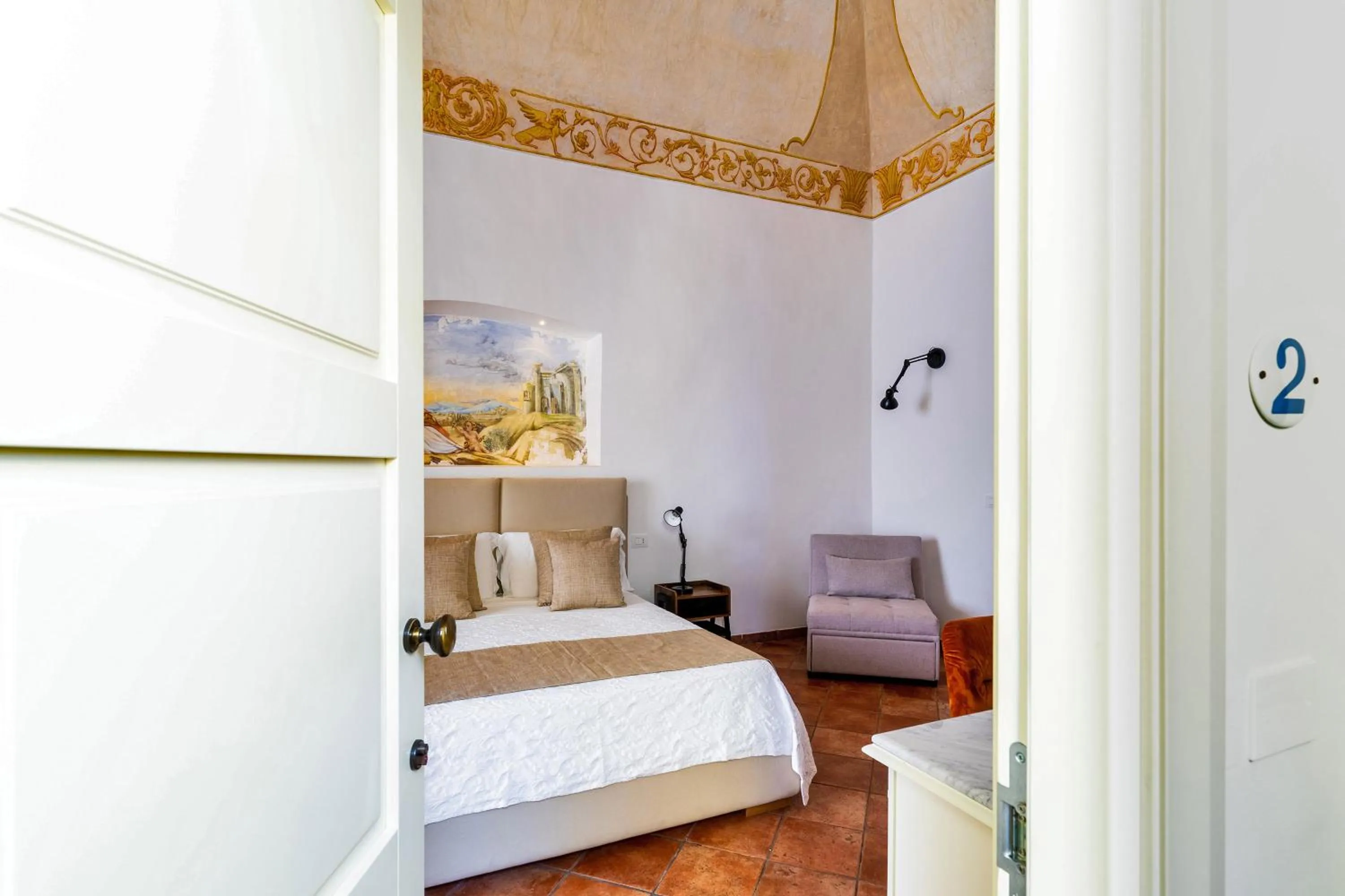 Bed in Corte Patitari - by Patitari Suites