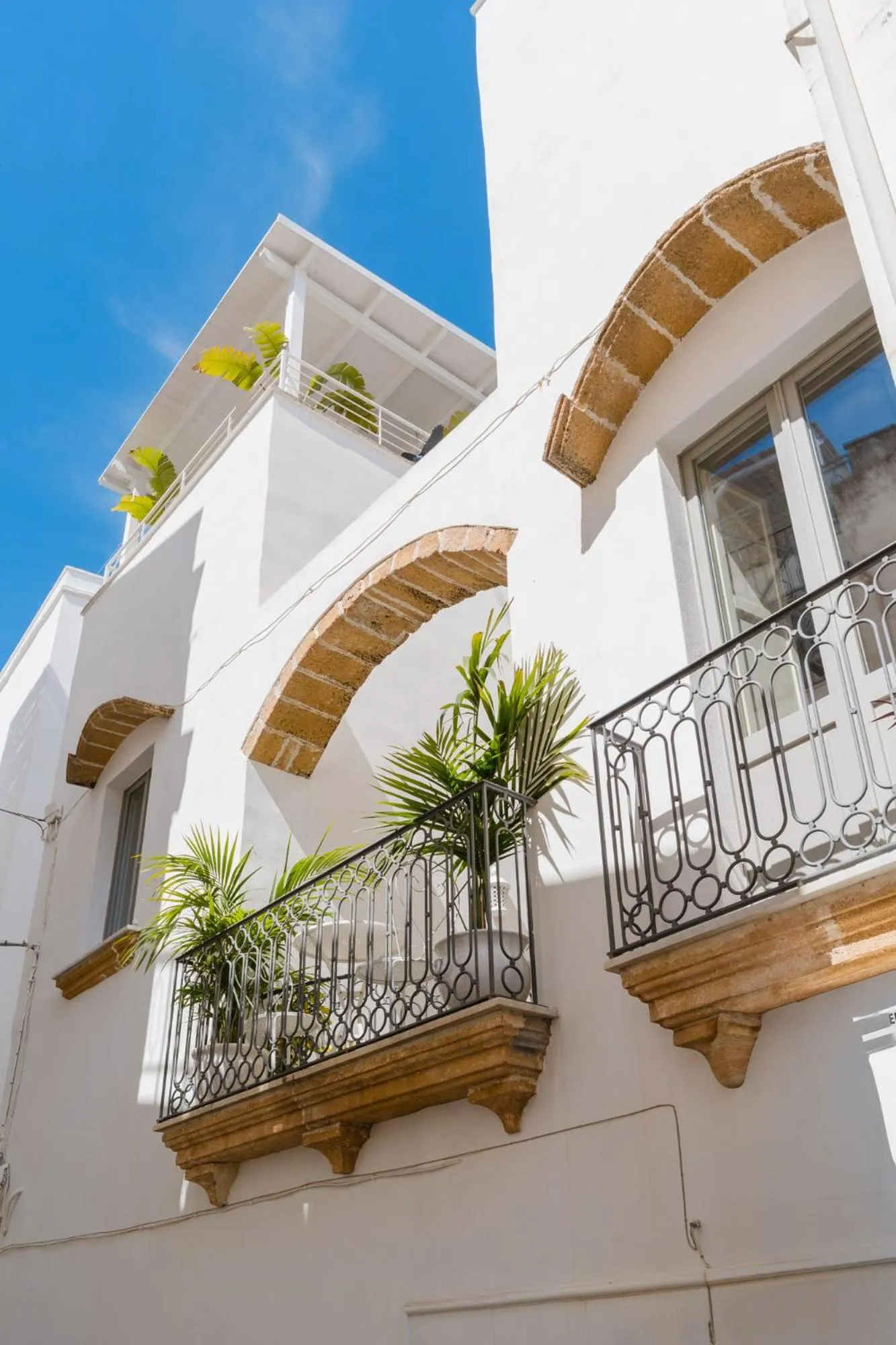 Property building in Corte Patitari - by Patitari Suites