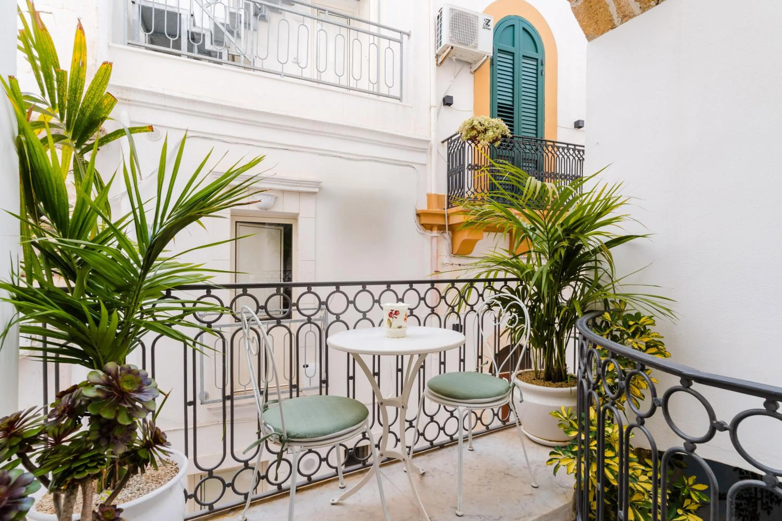 Balcony/Terrace in Corte Patitari - by Patitari Suites