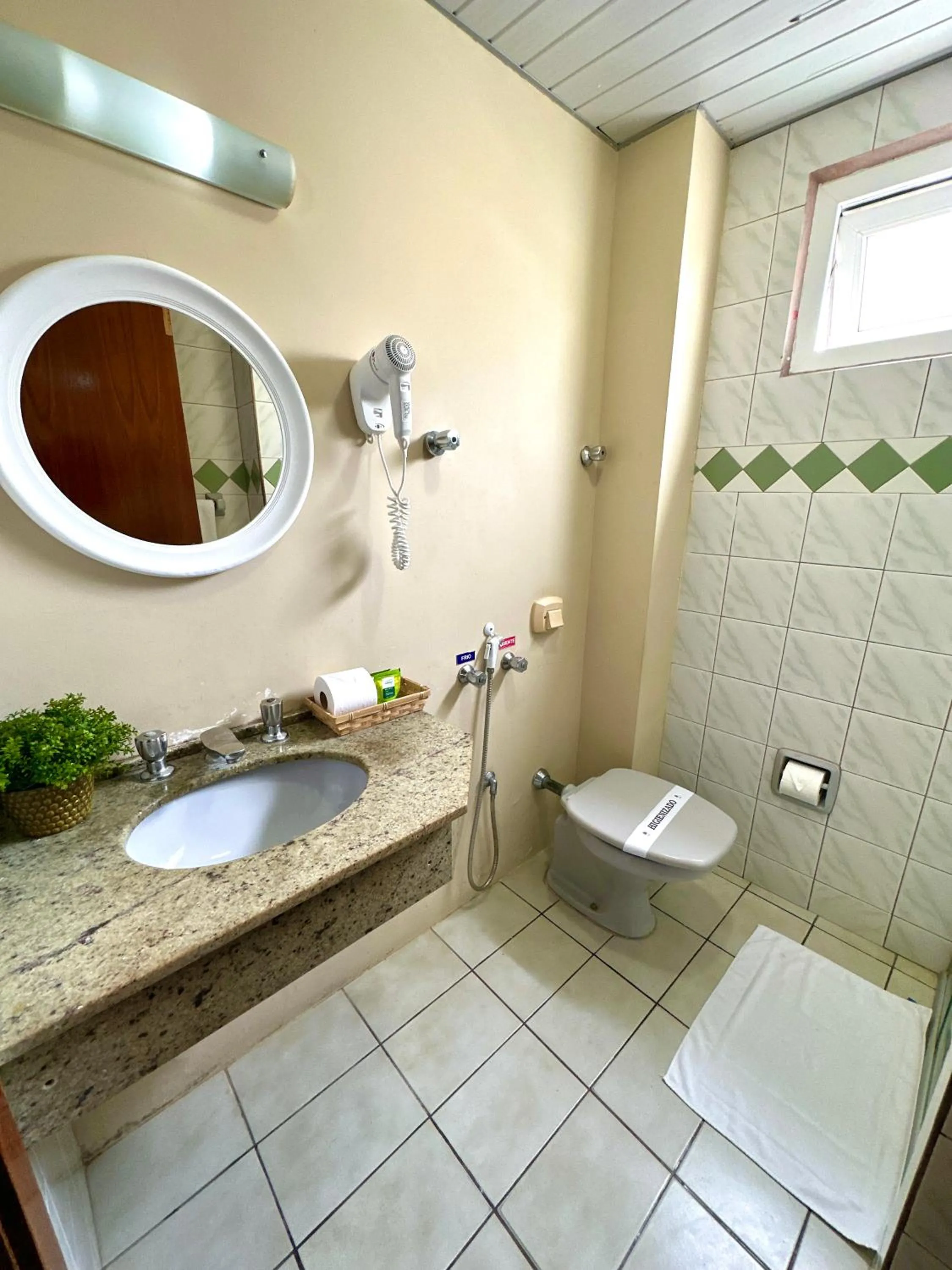 Bathroom in Torre Sol Hotel & Eventos