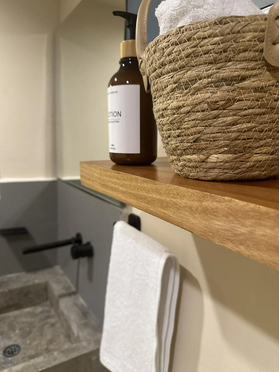 Bathroom in Pachamaya Holistic Wellness & Spa