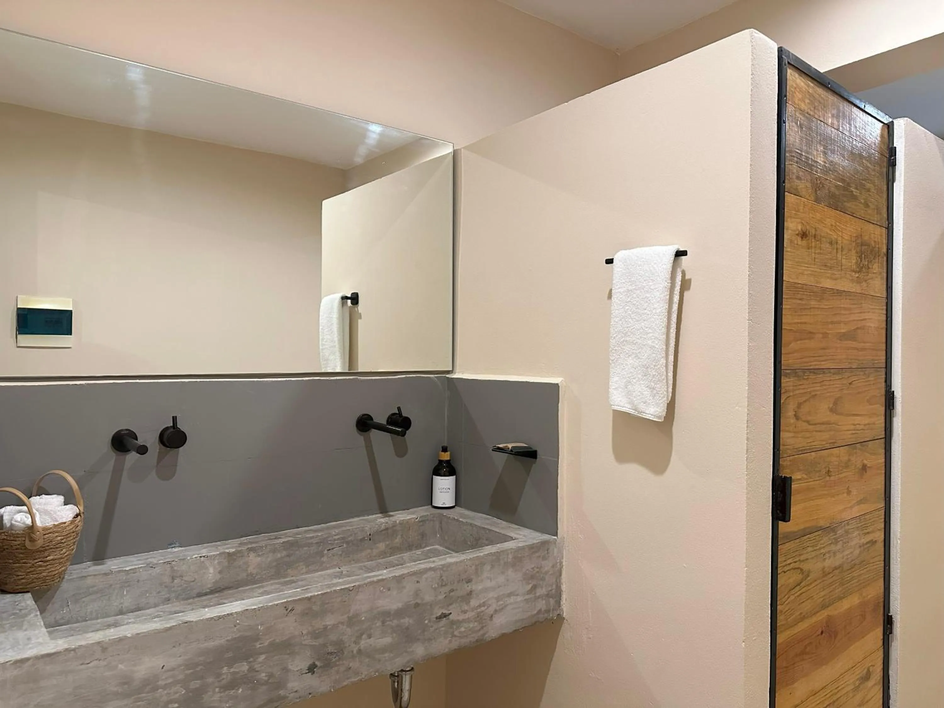 Bathroom in Pachamaya Holistic Wellness & Spa