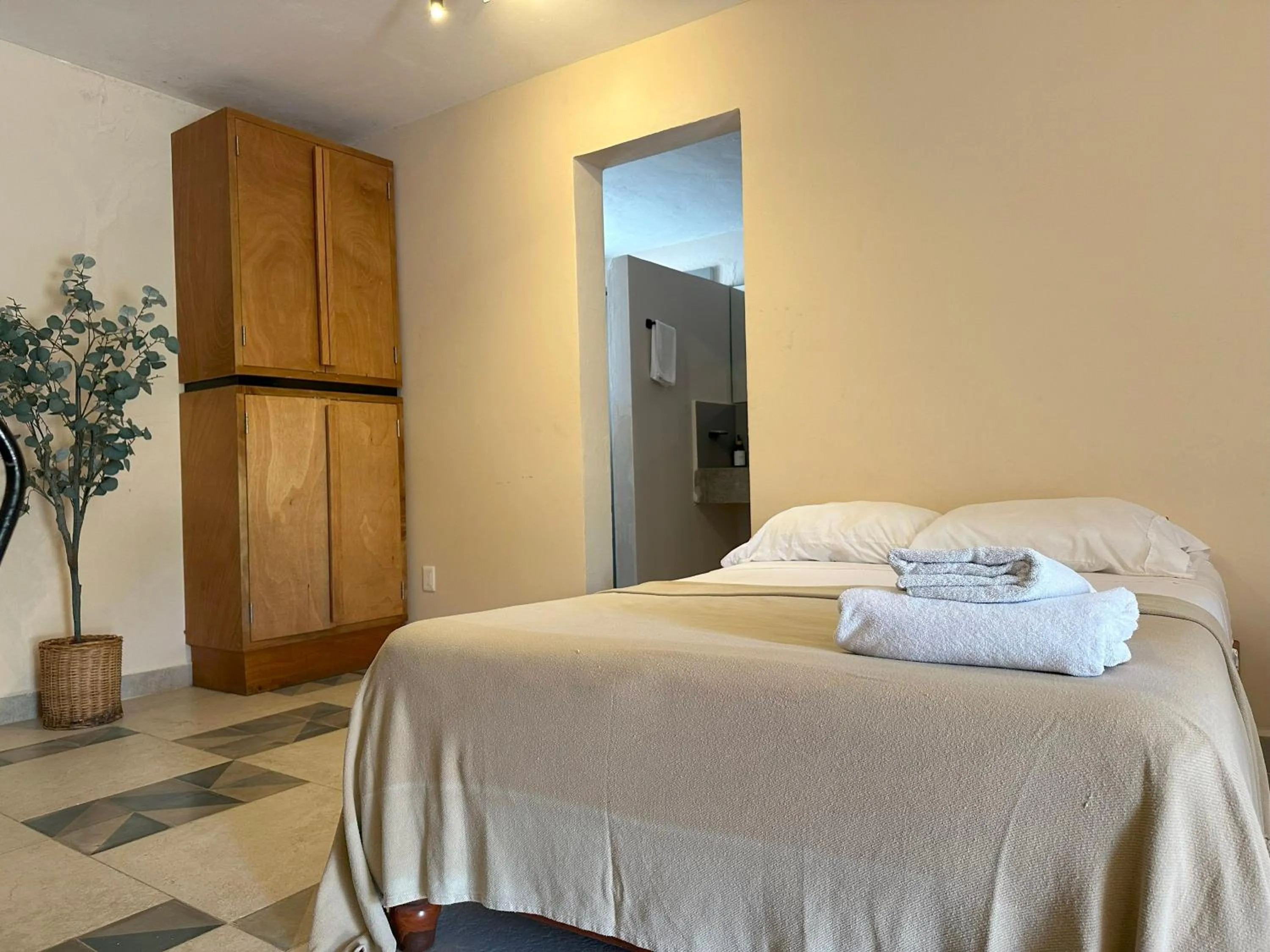 Photo of the whole room, Bed in Pachamaya Holistic Wellness & Spa