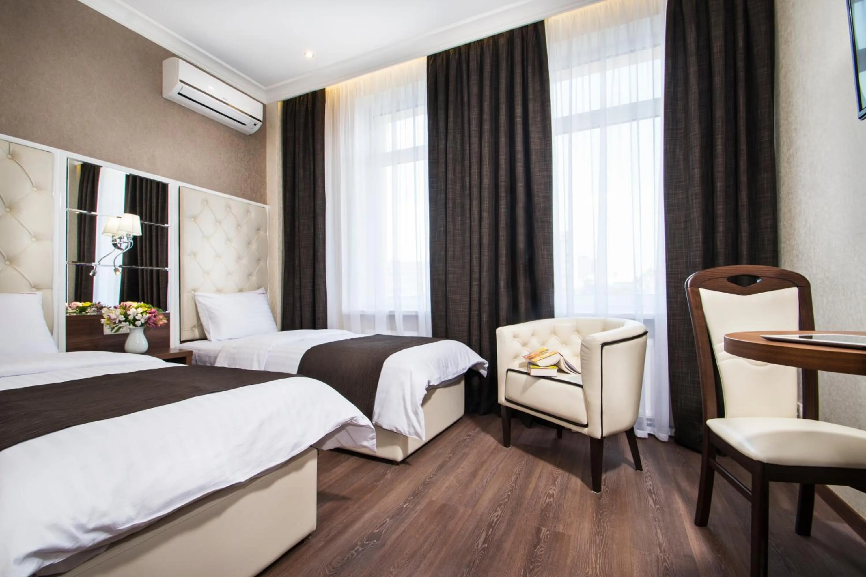 Photo of the whole room, Bed in BonApart Hotel by UHM