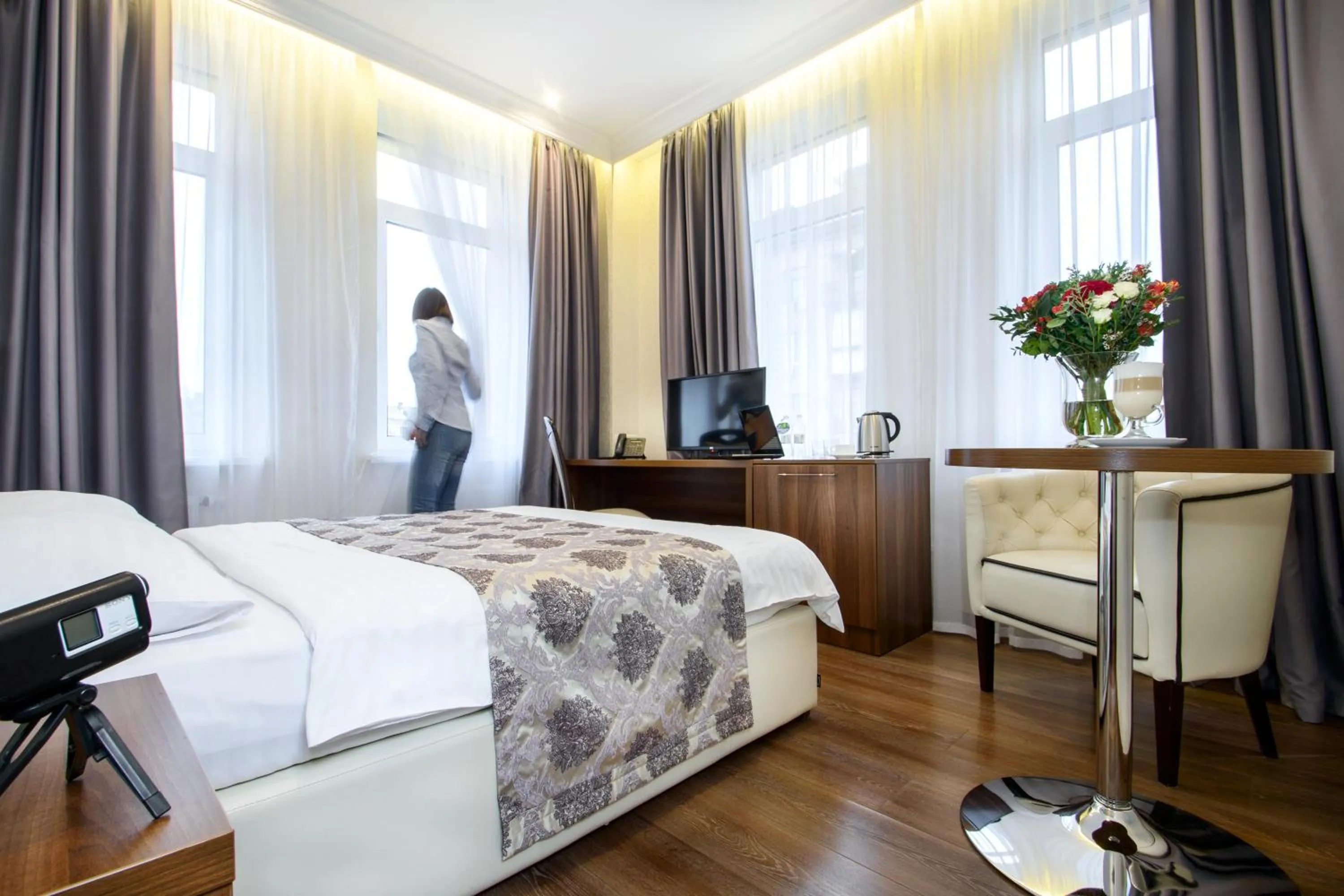 Bed in BonApart Hotel by UHM