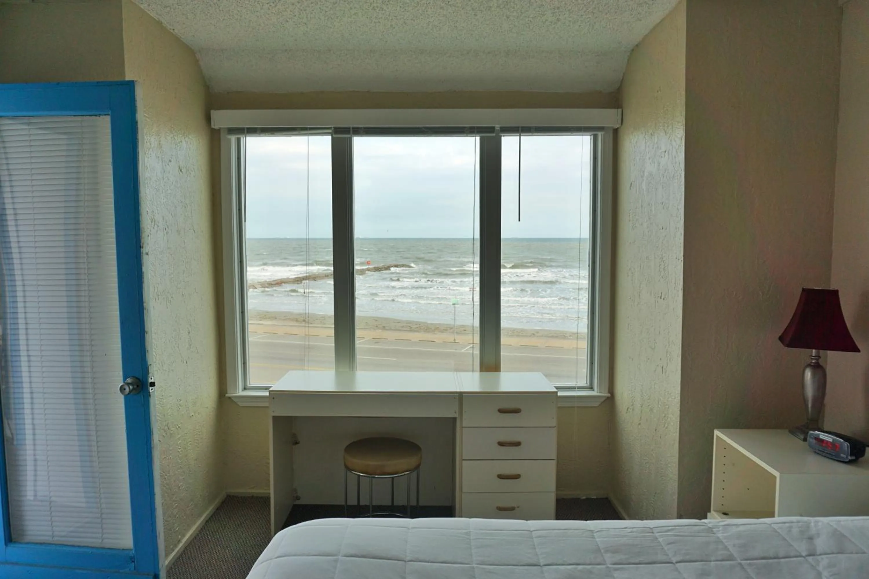 Bedroom, Bed in Four Seasons on the Gulf