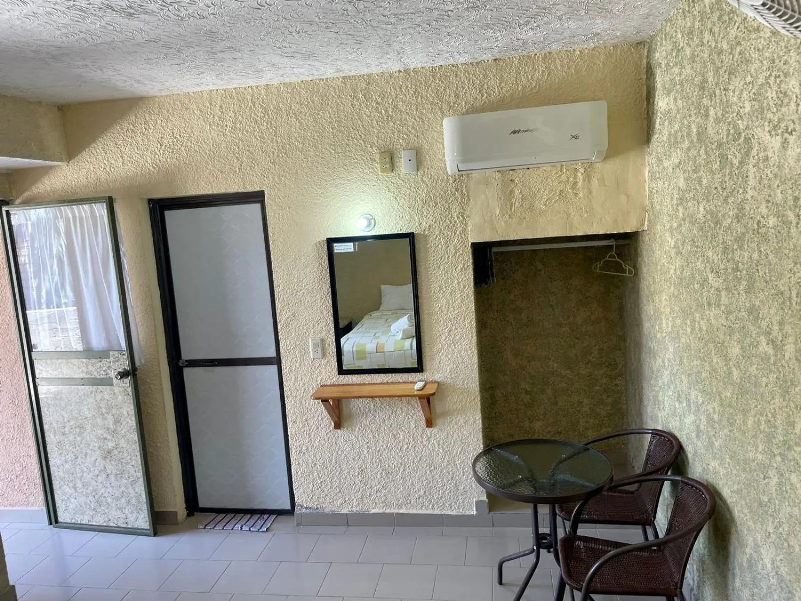 Photo of the whole room in Hotel Bigu