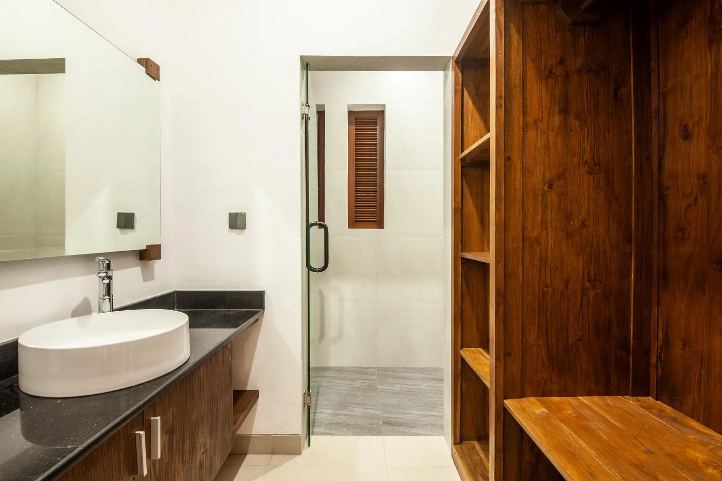 Bathroom in Griya Shanti Suites