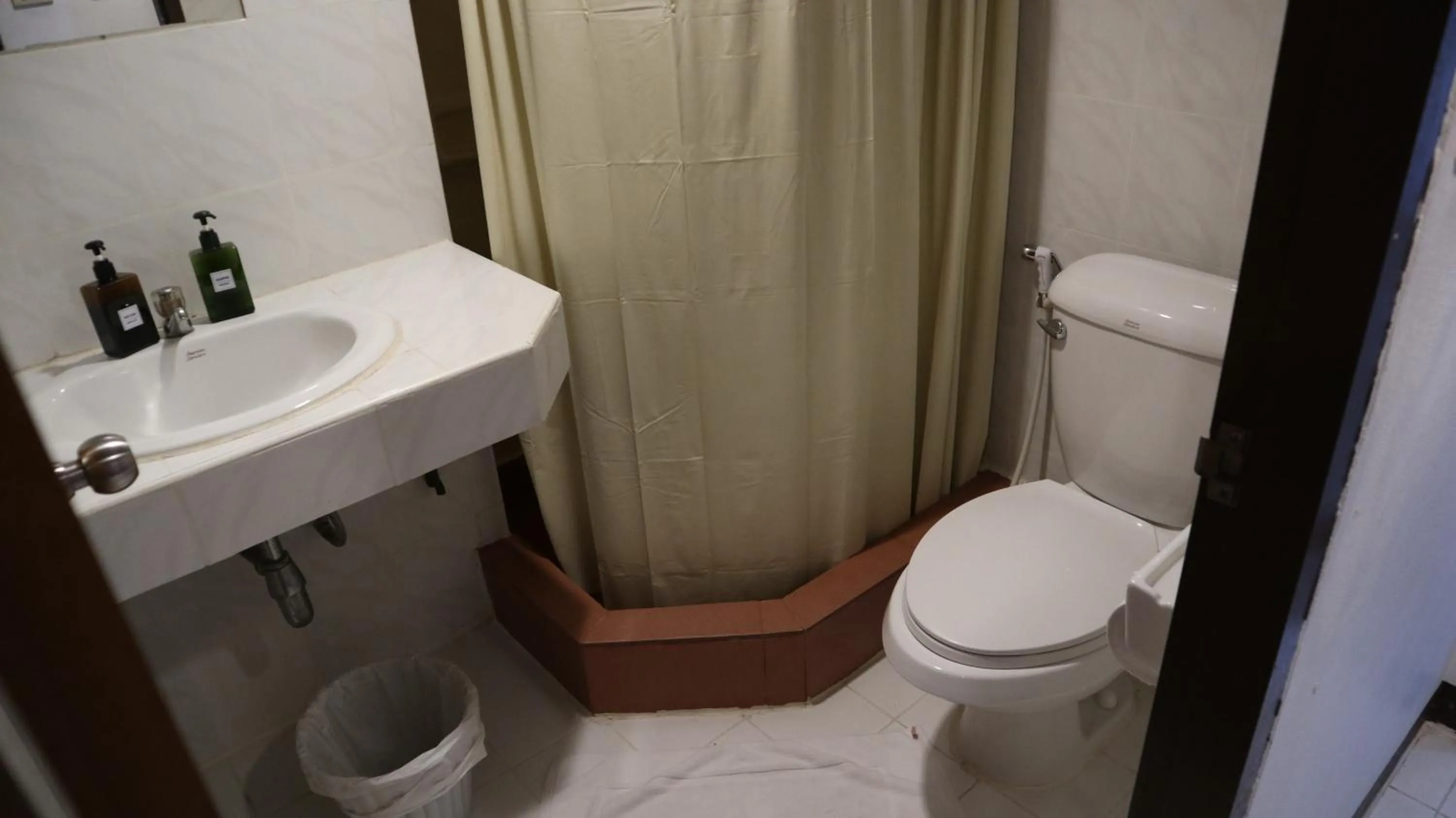 Shower in Patong Triple P