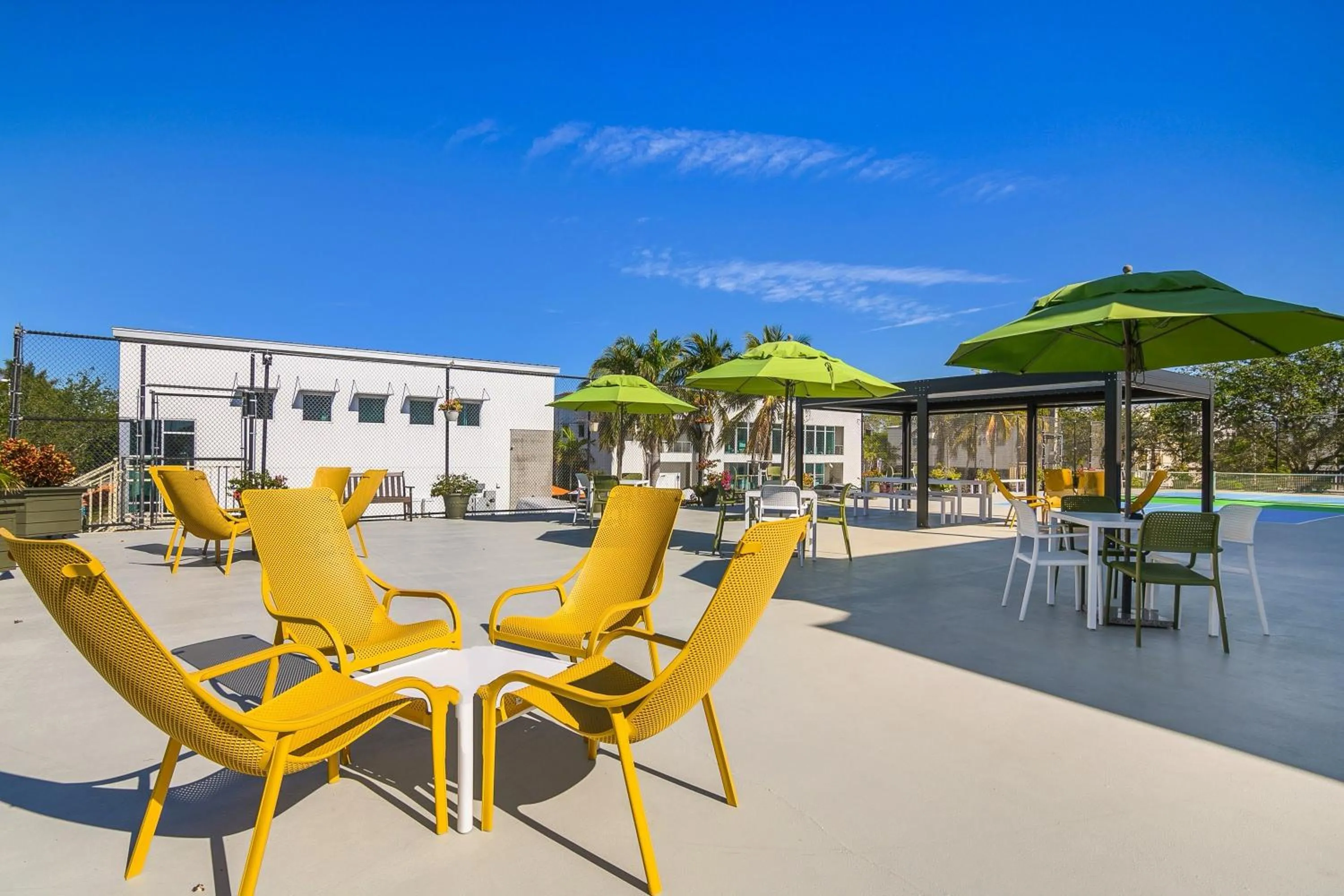 Patio in Naples Park Central Hotel