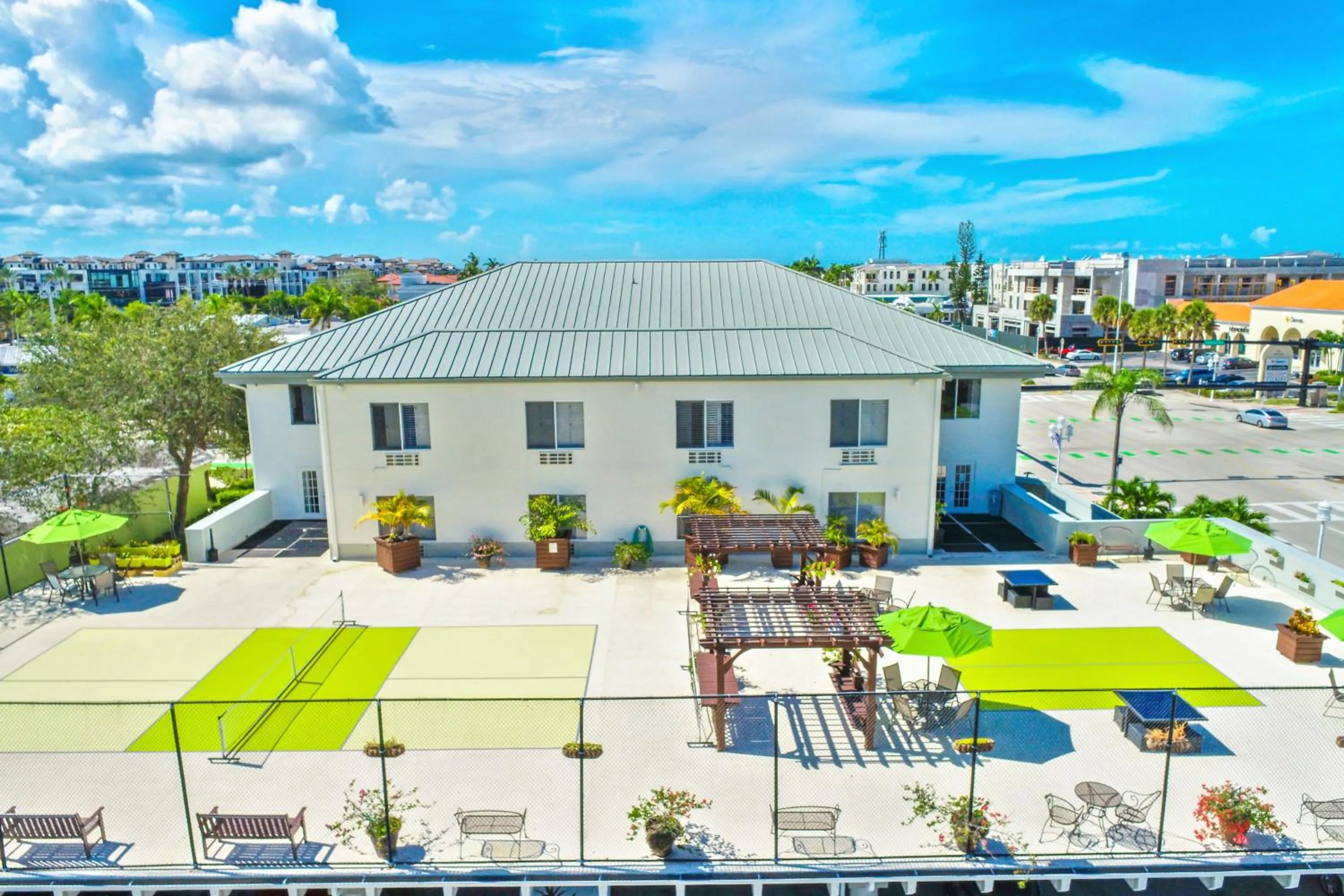 Property building in Naples Park Central Hotel