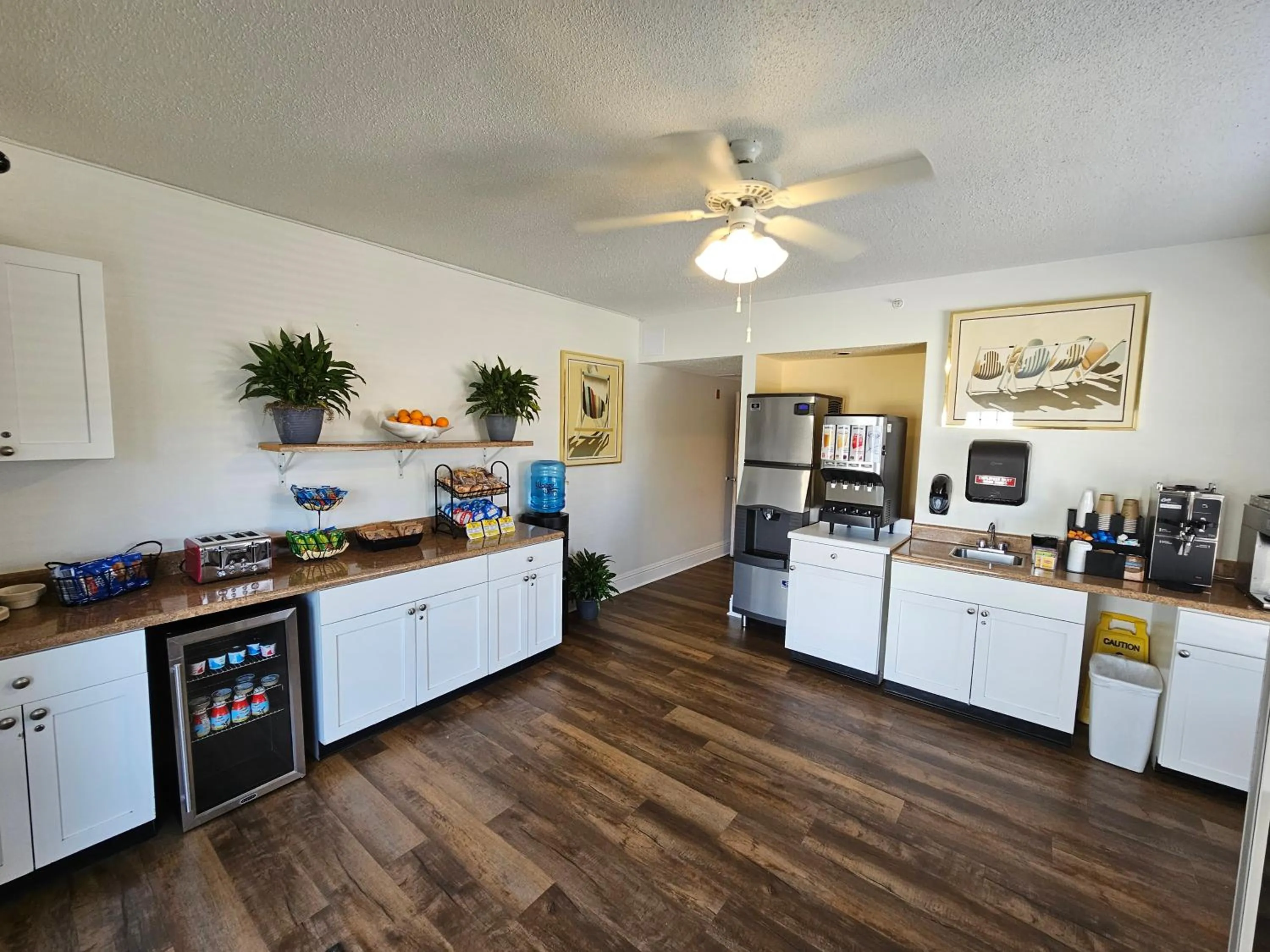 Naples Park Central Hotel