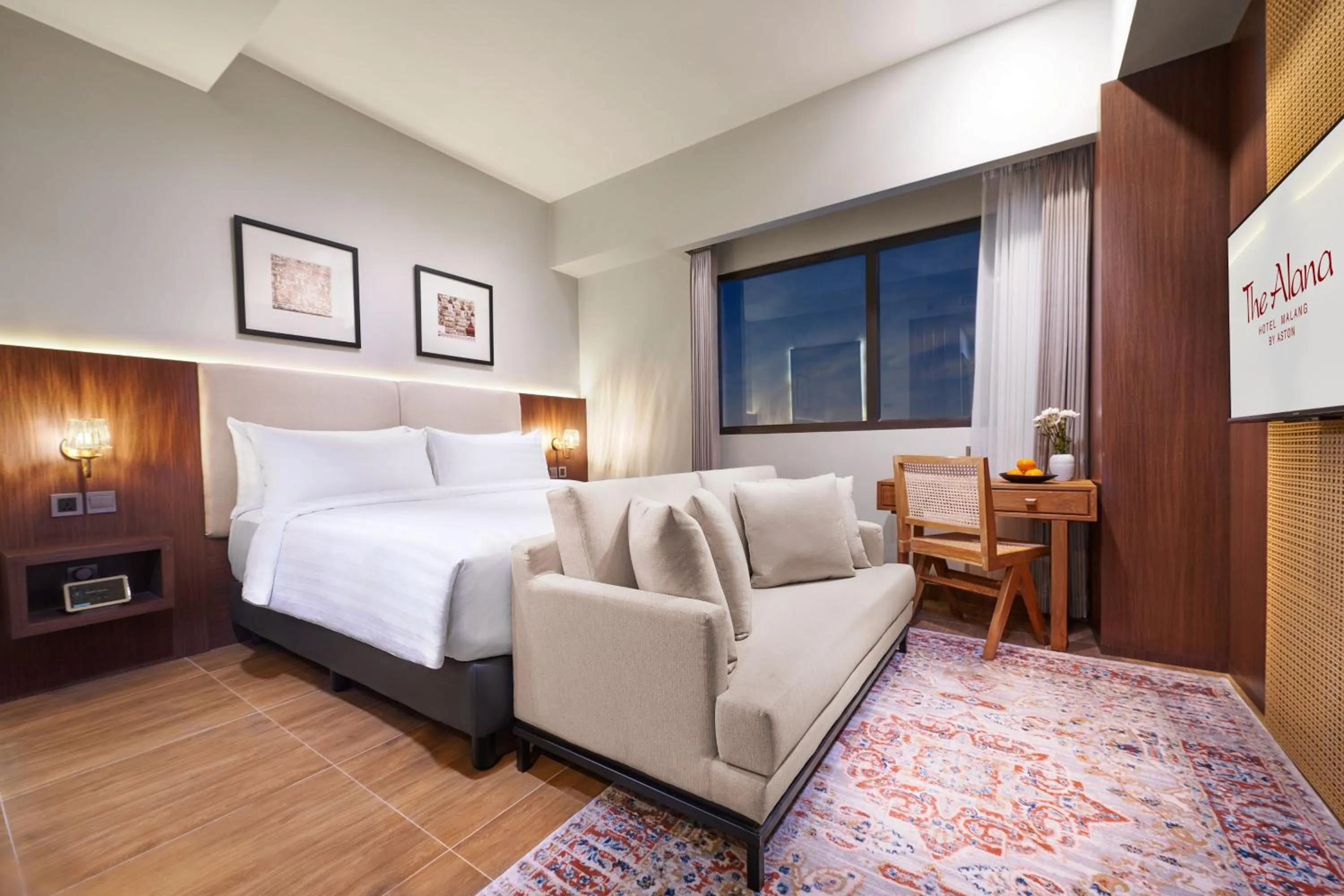 Bedroom, Bed in The Alana Hotel Malang