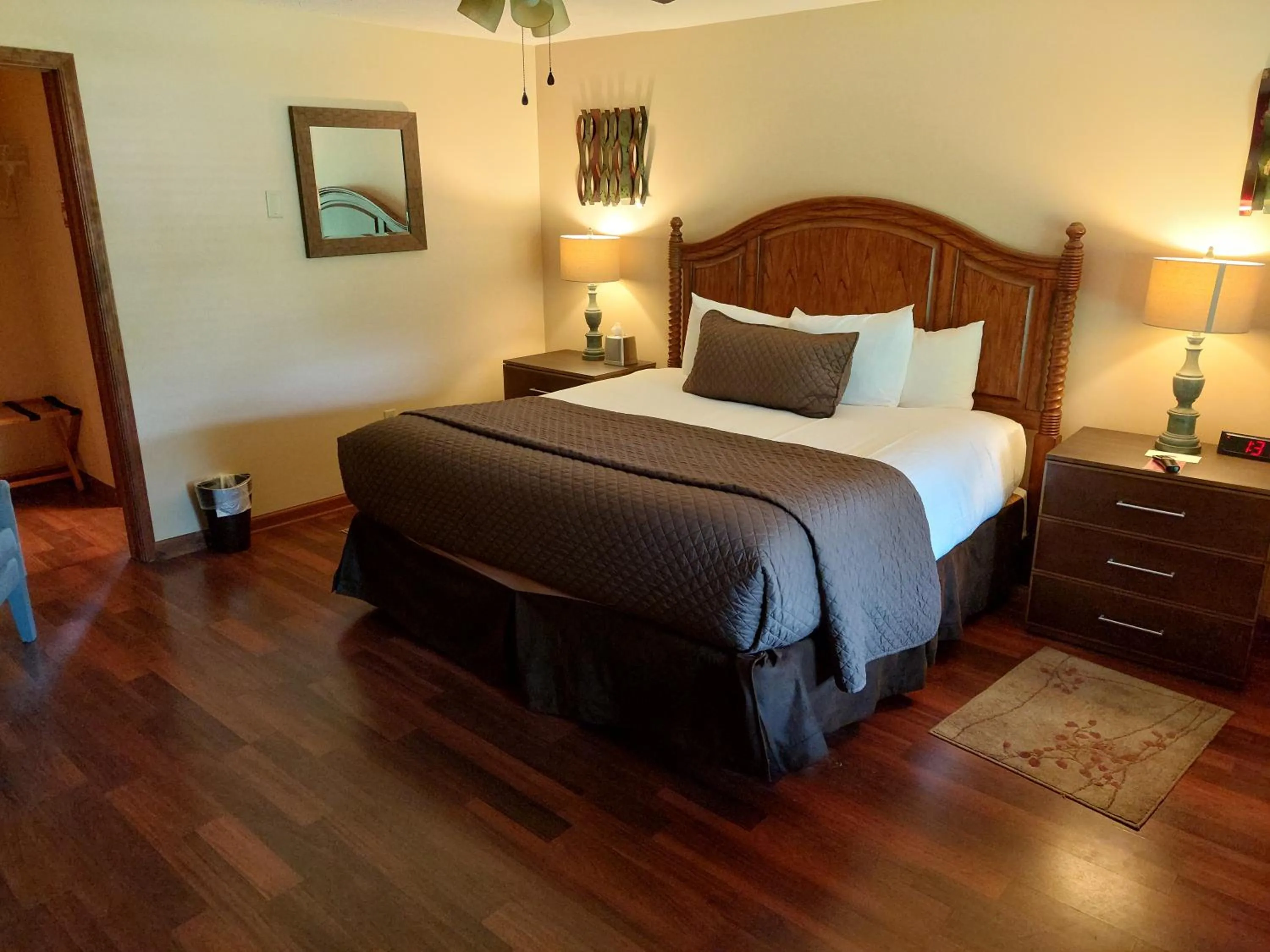 Bedroom, Bed in Woodfield Manor - A Sundance Vacations Property