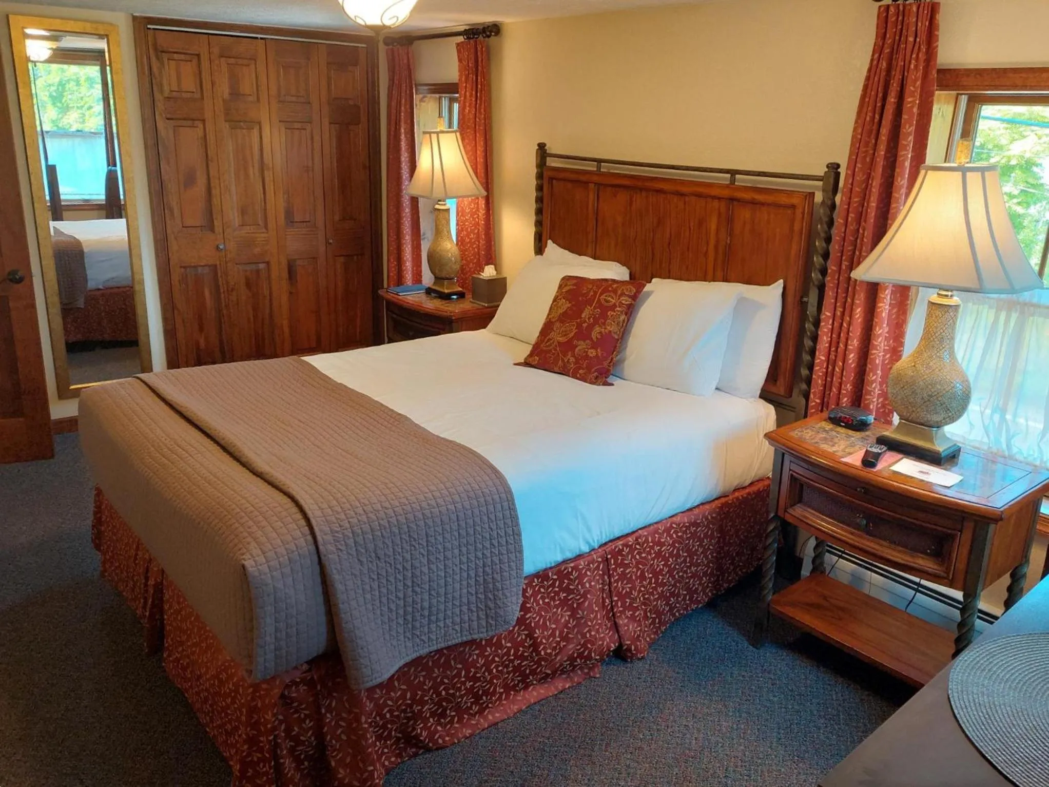 Bed in Woodfield Manor - A Sundance Vacations Property