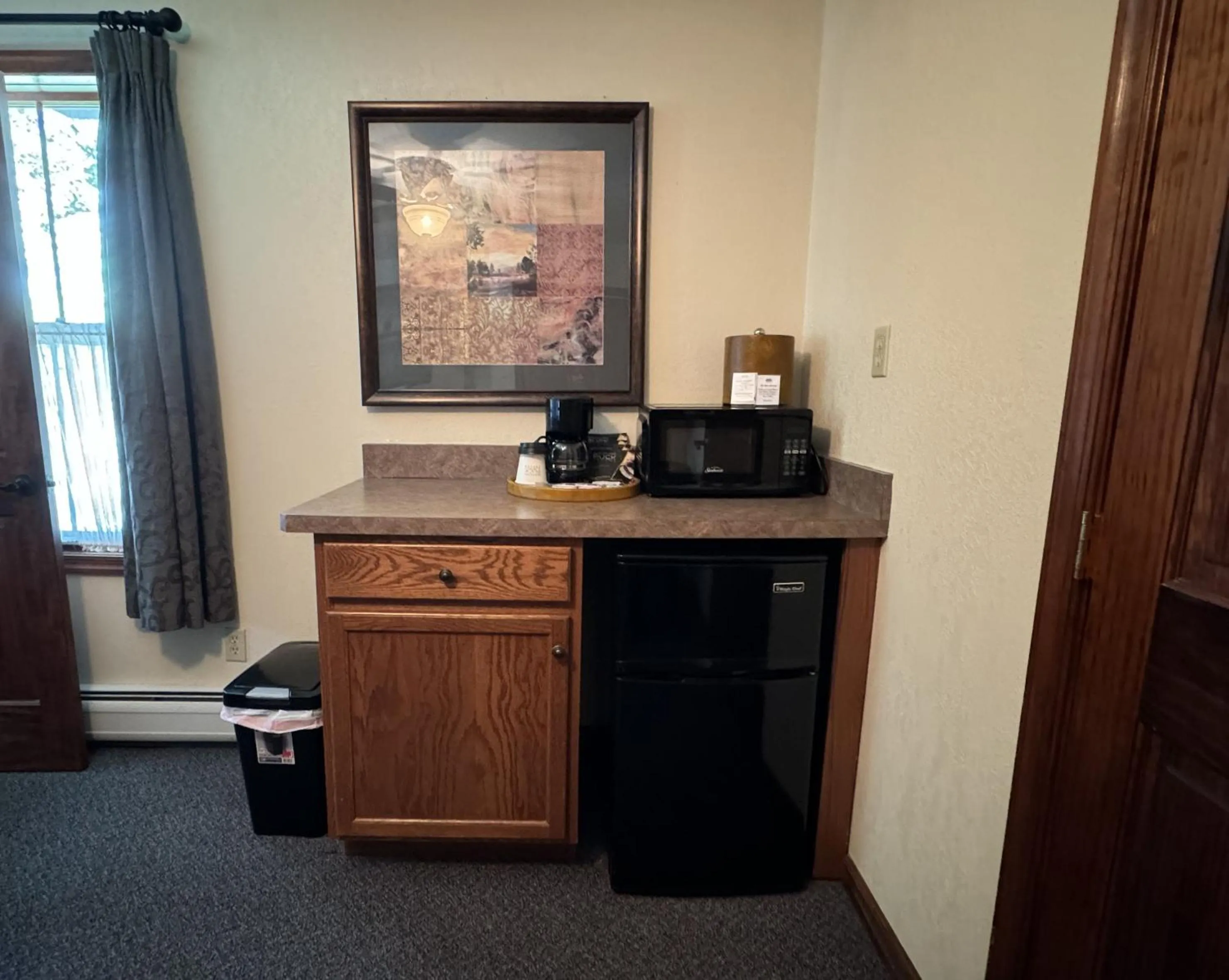 Coffee/tea facilities in Woodfield Manor - A Sundance Vacations Property